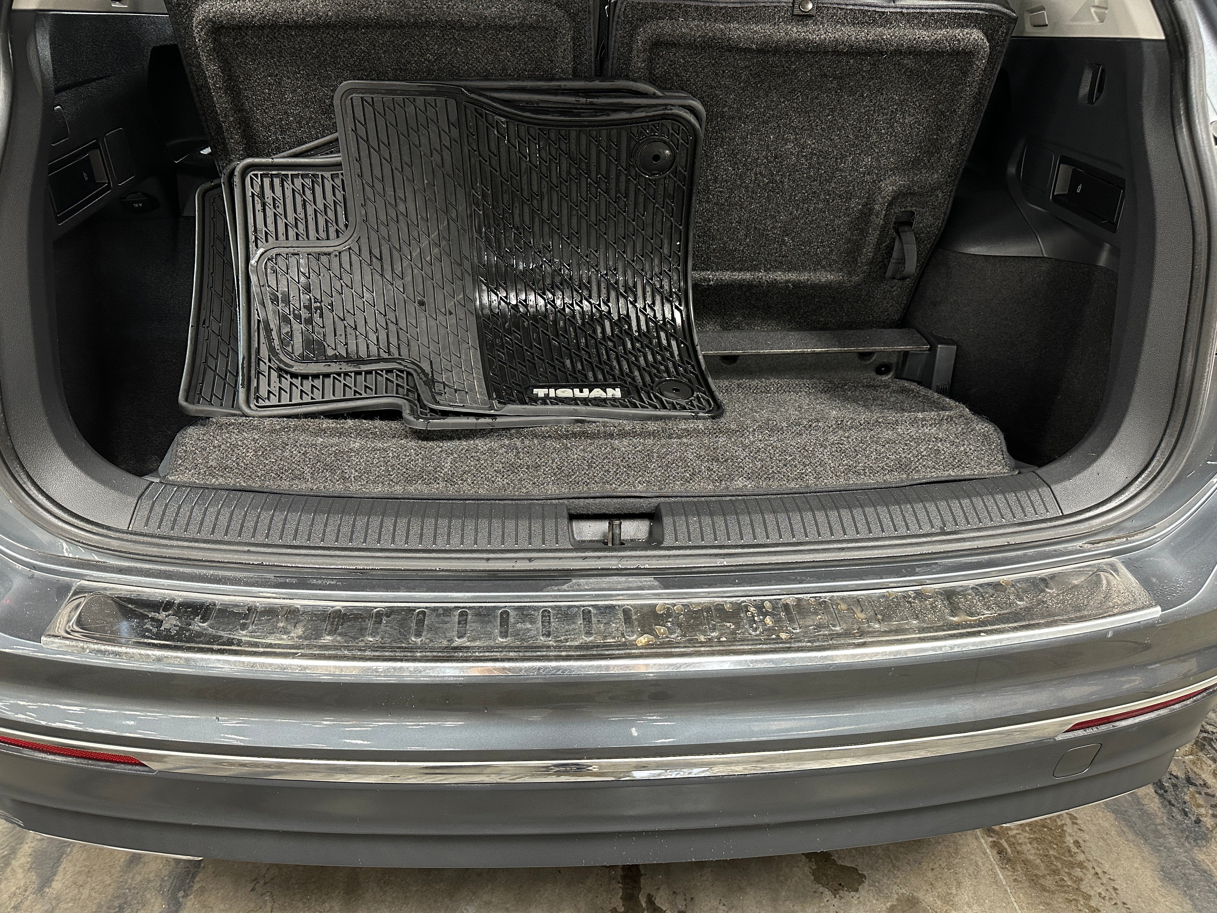 2018 Volkswagen Tiguan SEL 6
