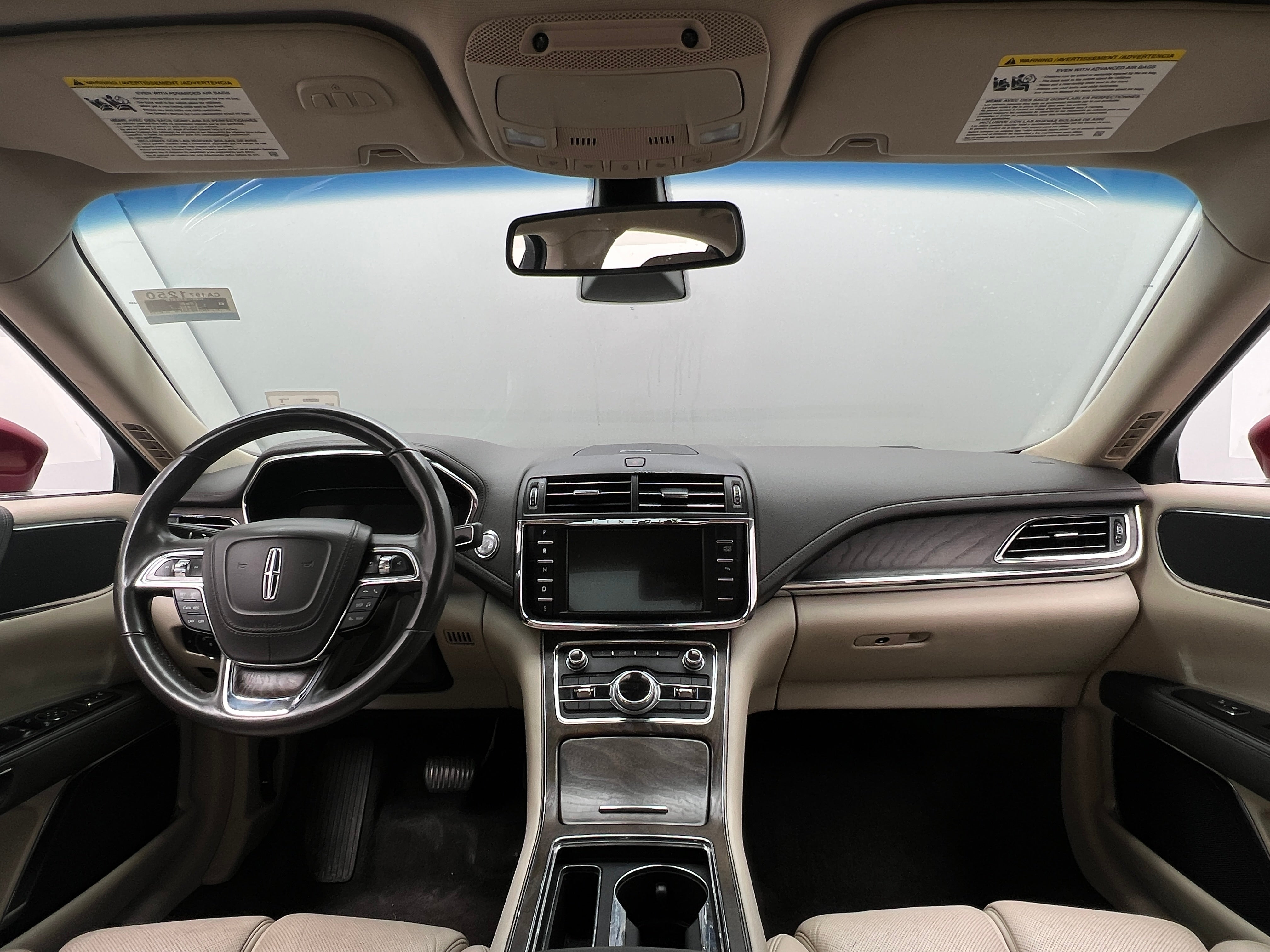 2017 Lincoln Continental Select 2