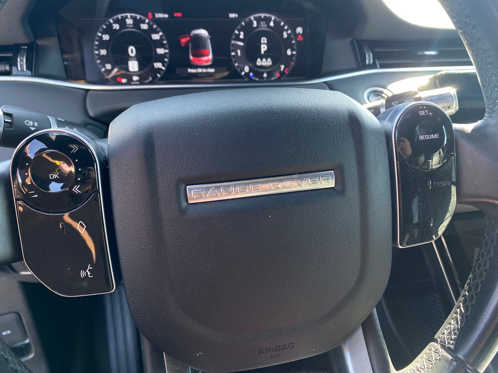 Thumbnail: 2020 Land Rover Range Rover Evoque - 4