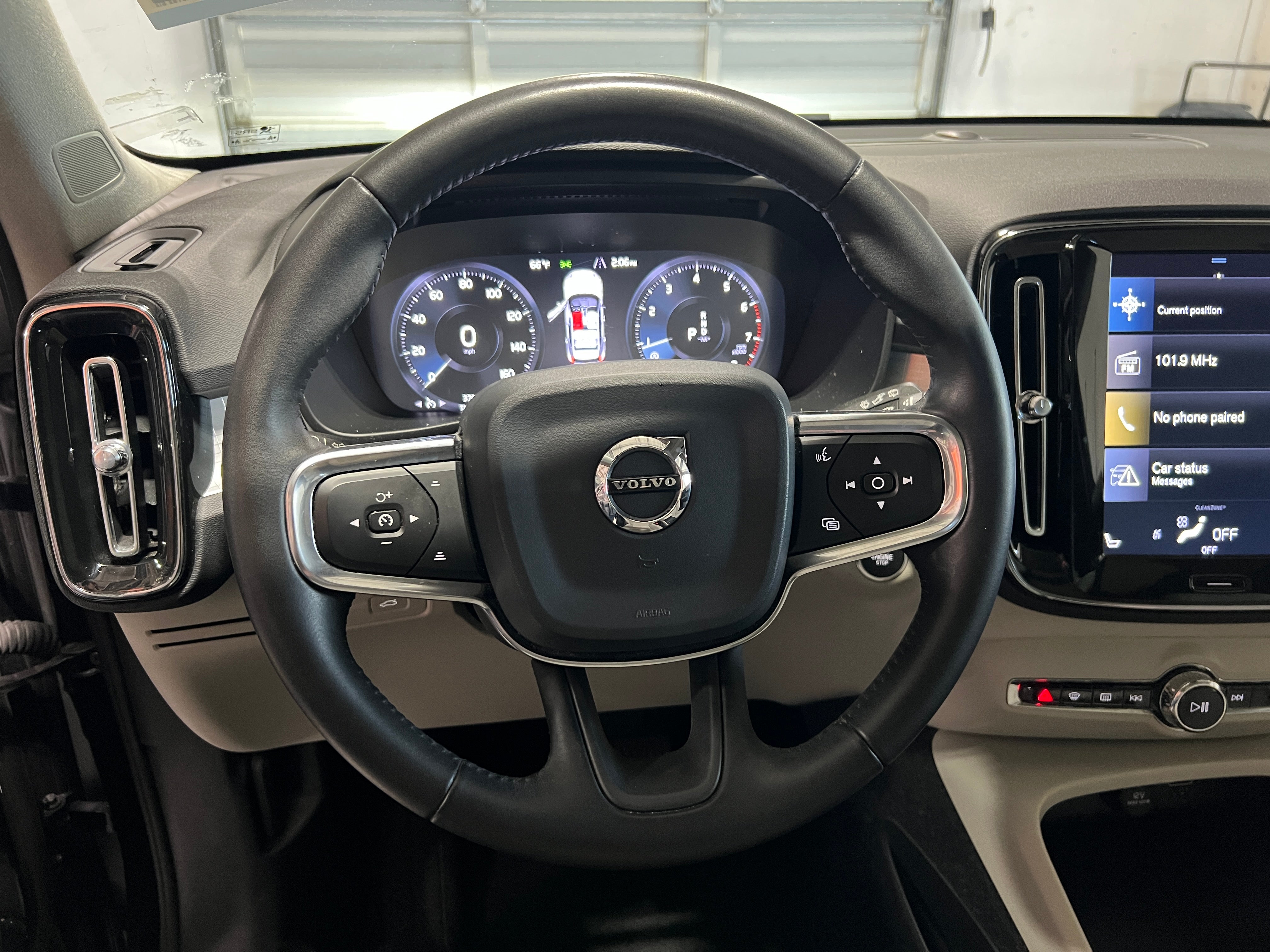2020 Volvo XC40 T5 Momentum 5