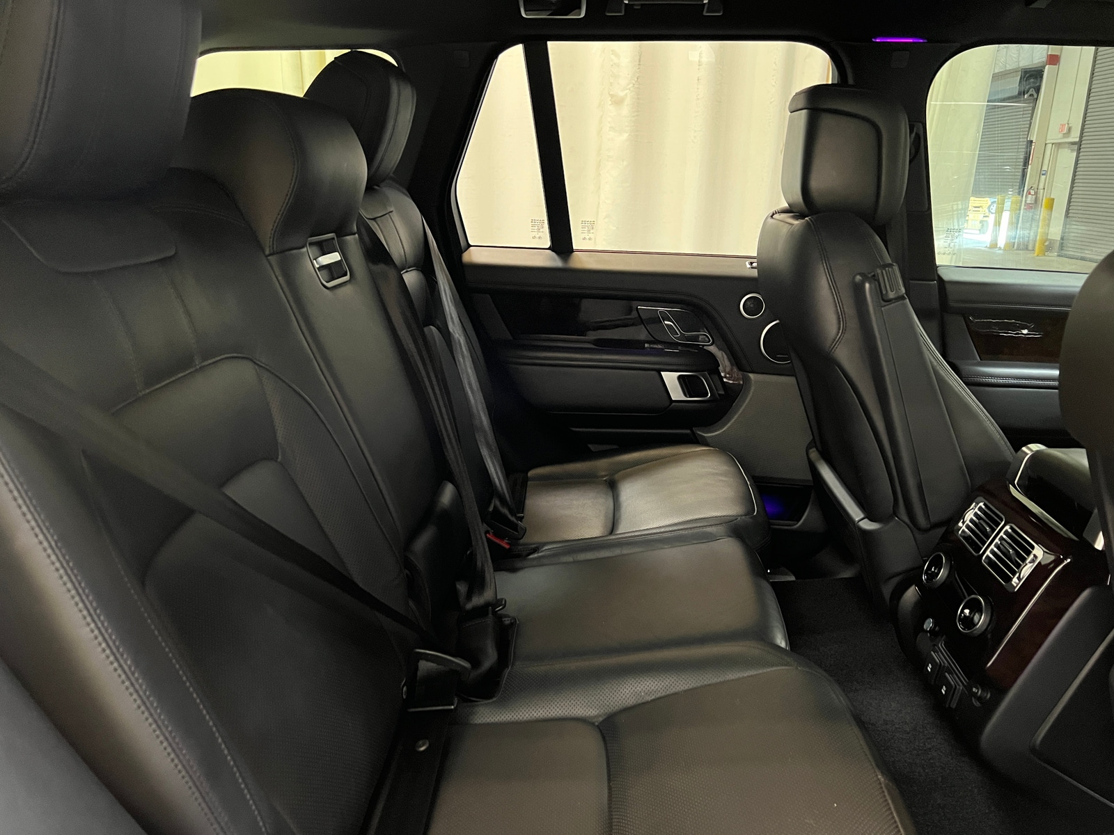 Thumbnail: 2018 Land Rover Range Rover - 5