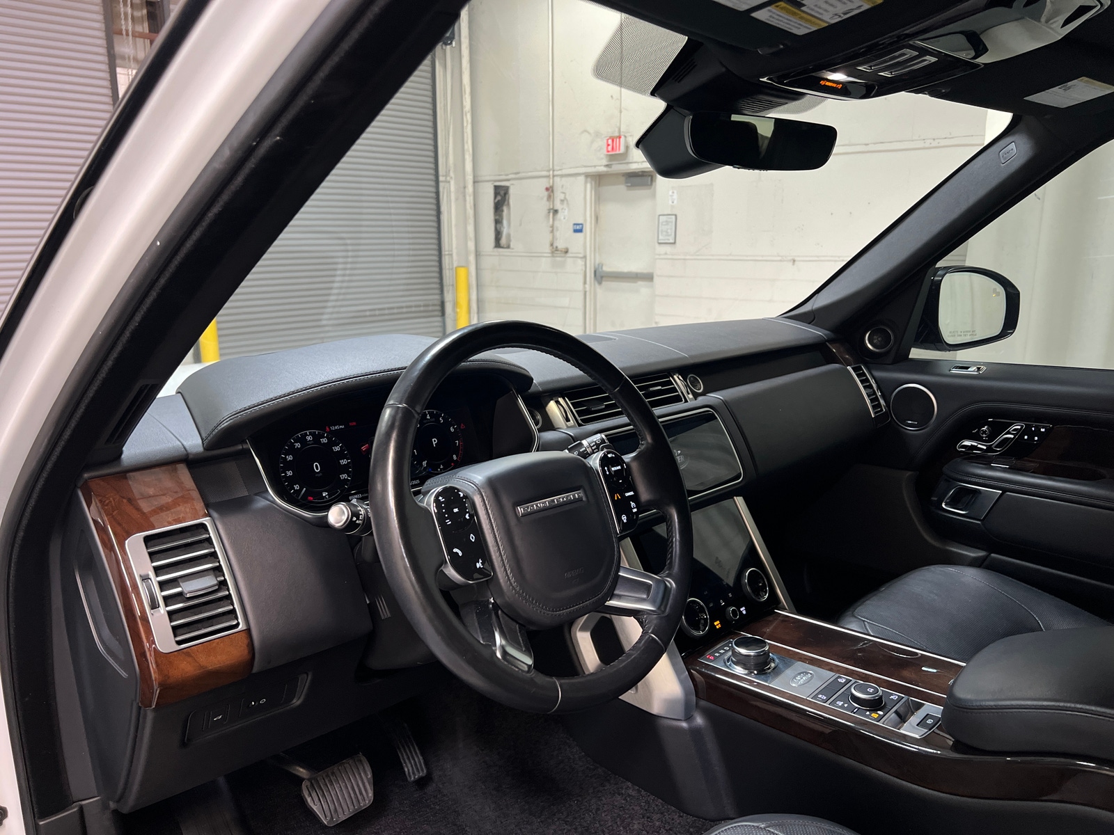 Thumbnail: 2018 Land Rover Range Rover - 2