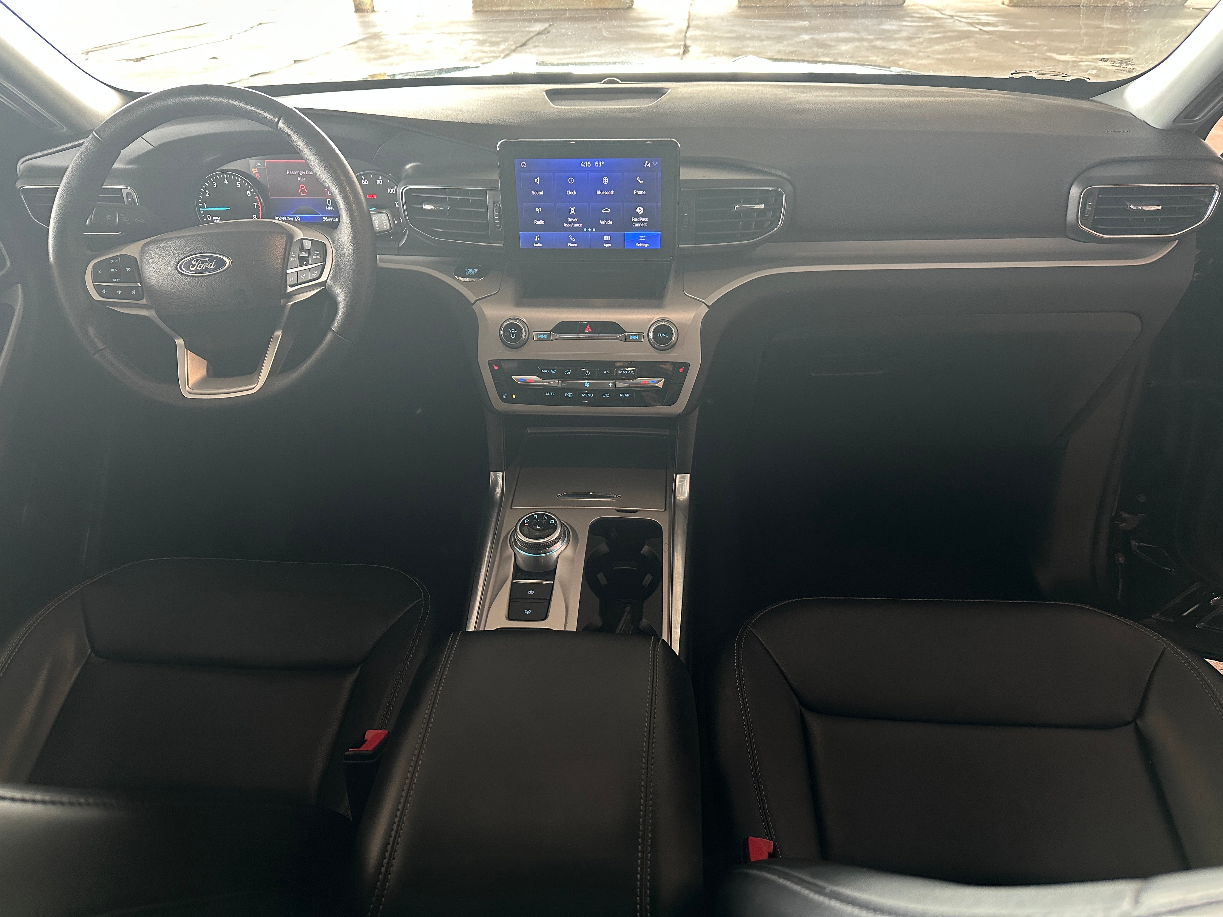 2024 Ford Explorer XLT 3