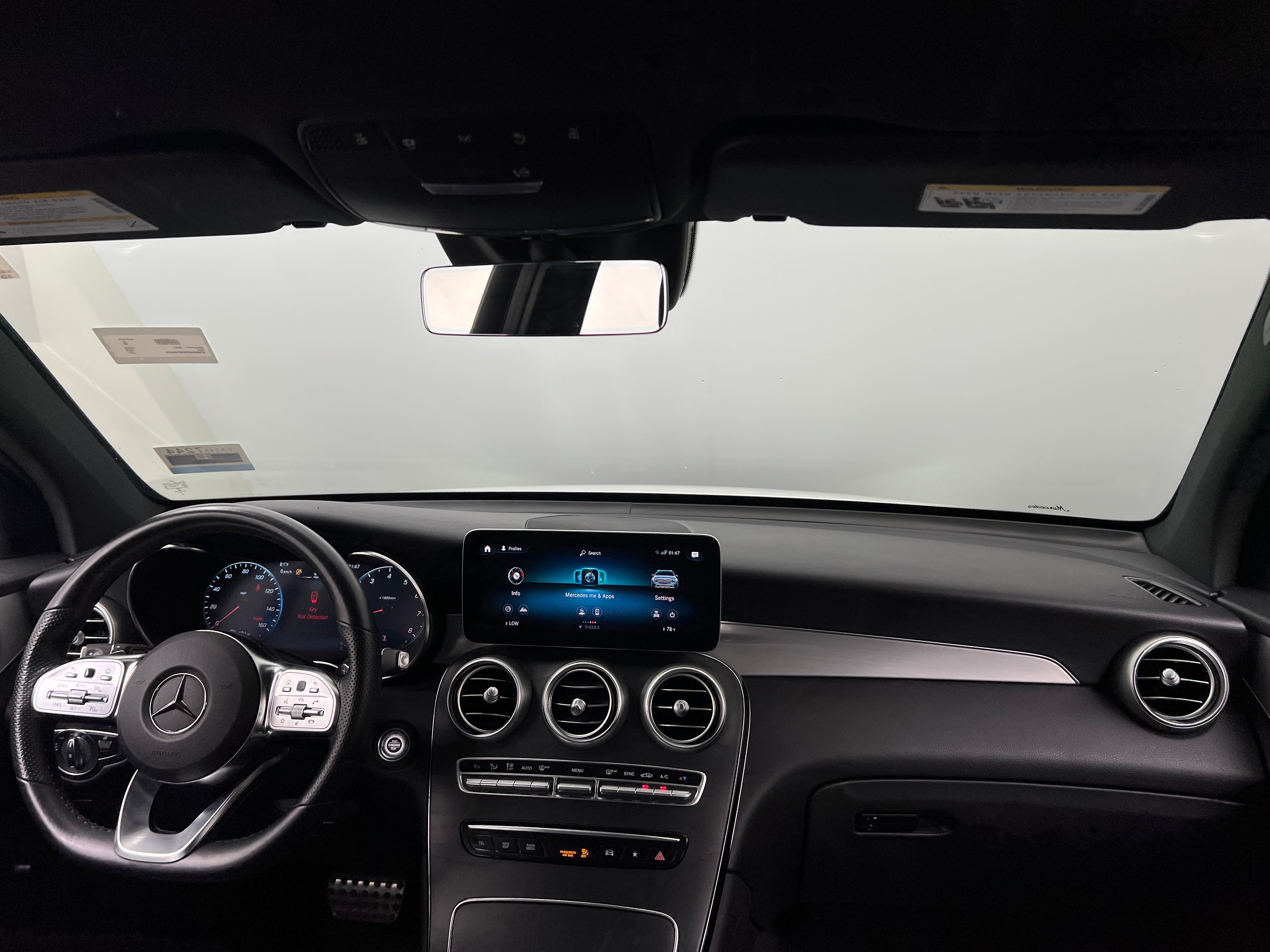 2021 Mercedes-Benz GLC 300 2