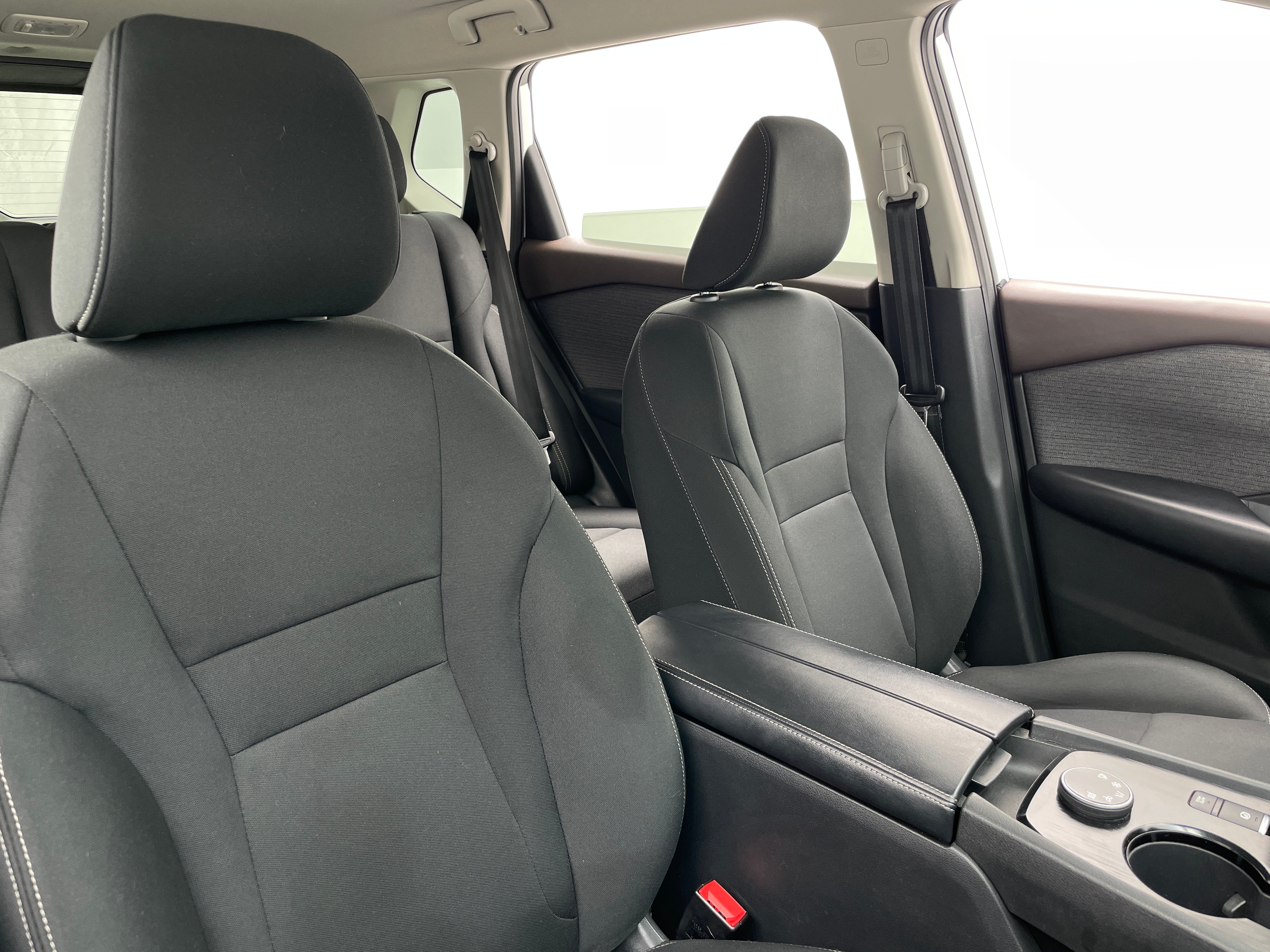 2023 Nissan Rogue S 2