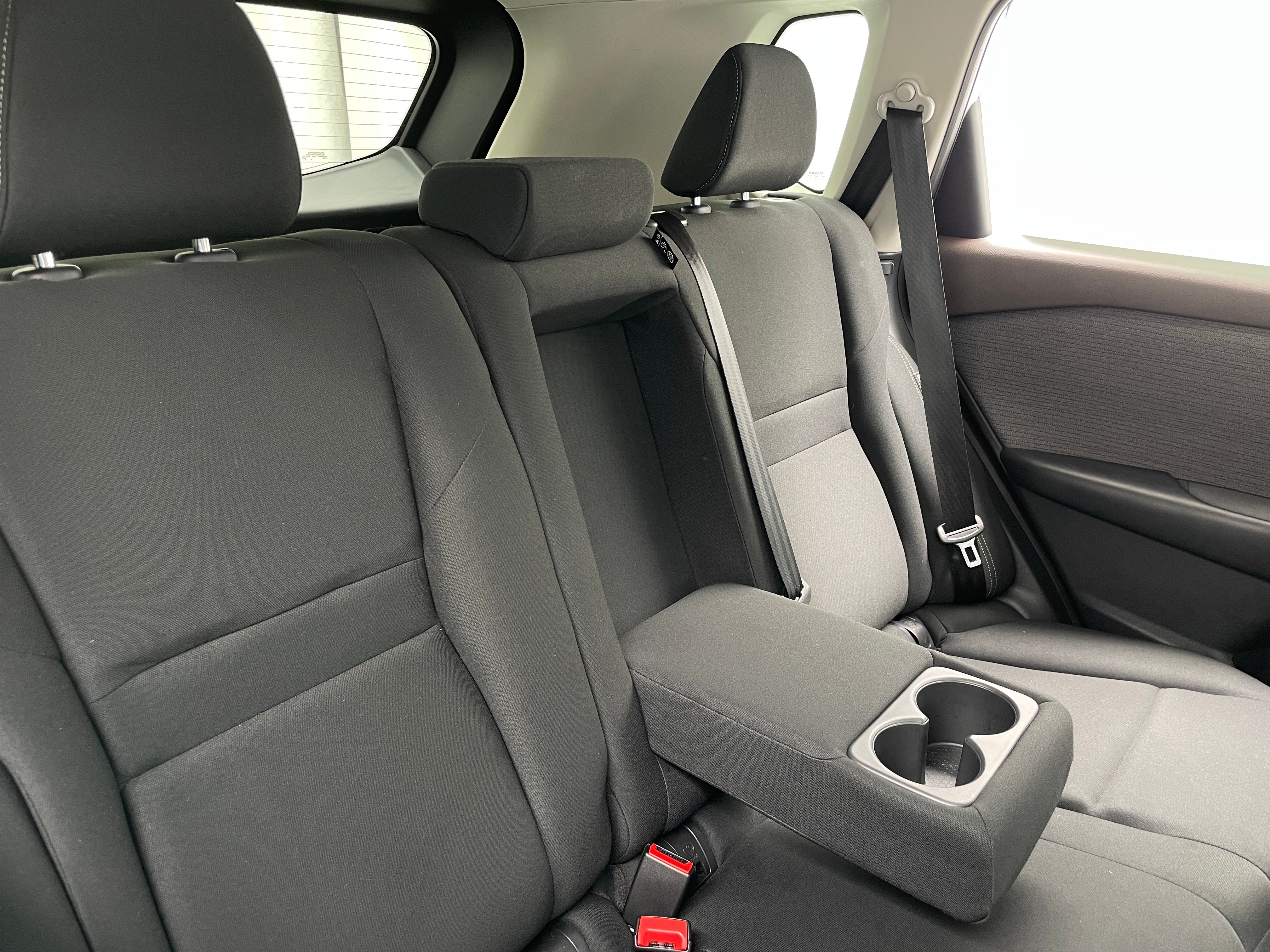 2023 Nissan Rogue S 6