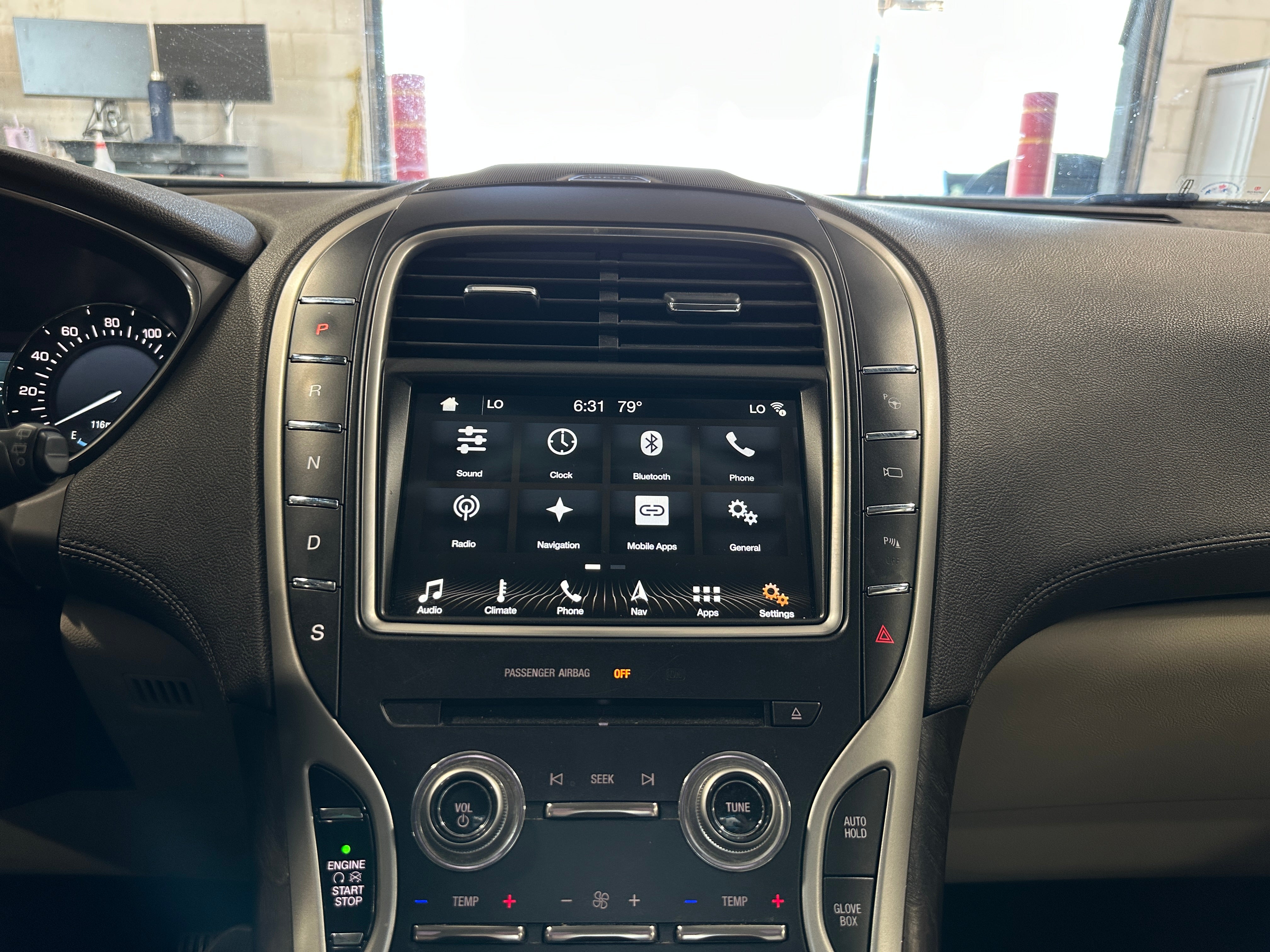 2016 Lincoln MKX Reserve 3