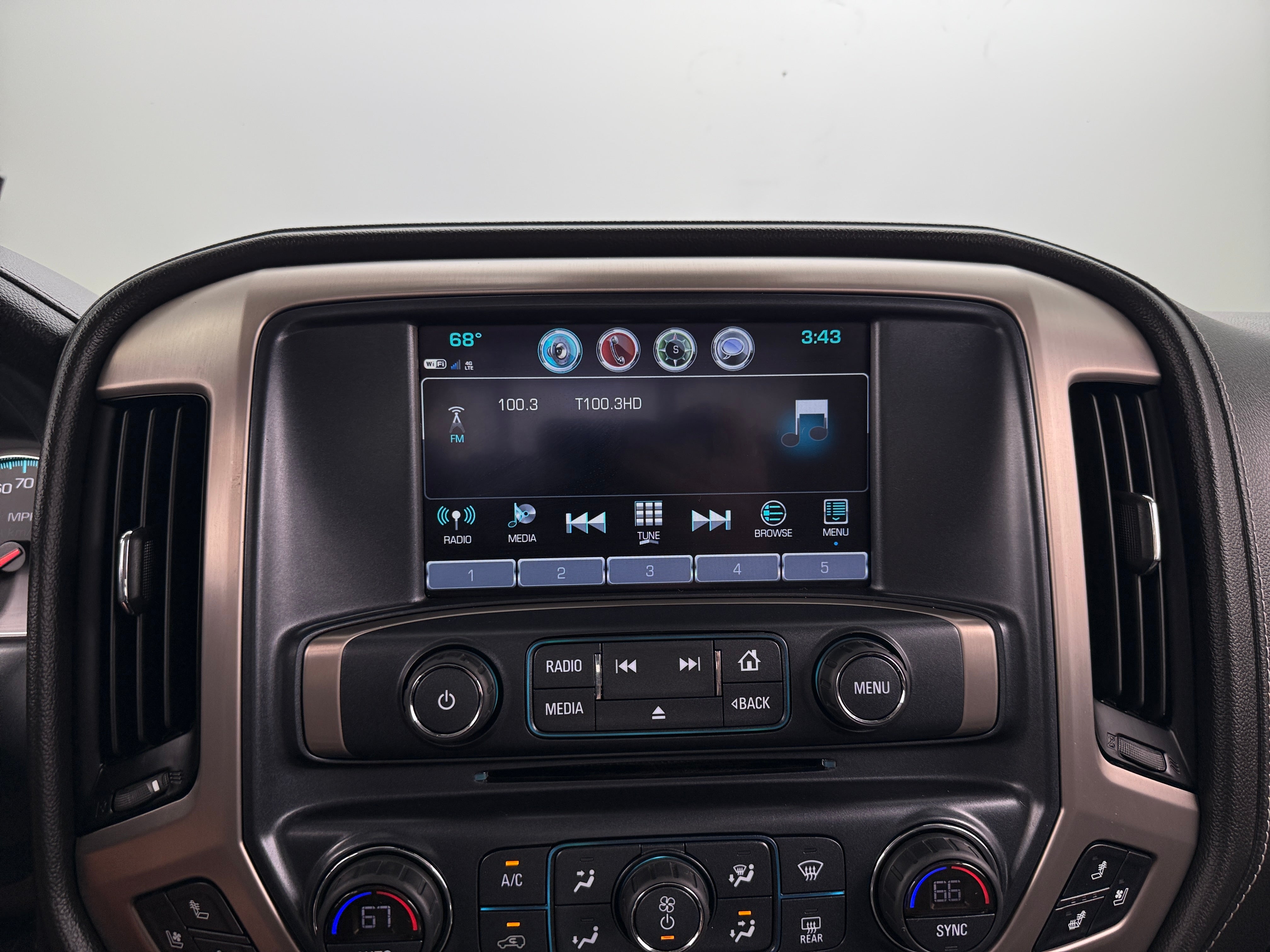 2018 GMC Sierra 2500 Denali 3