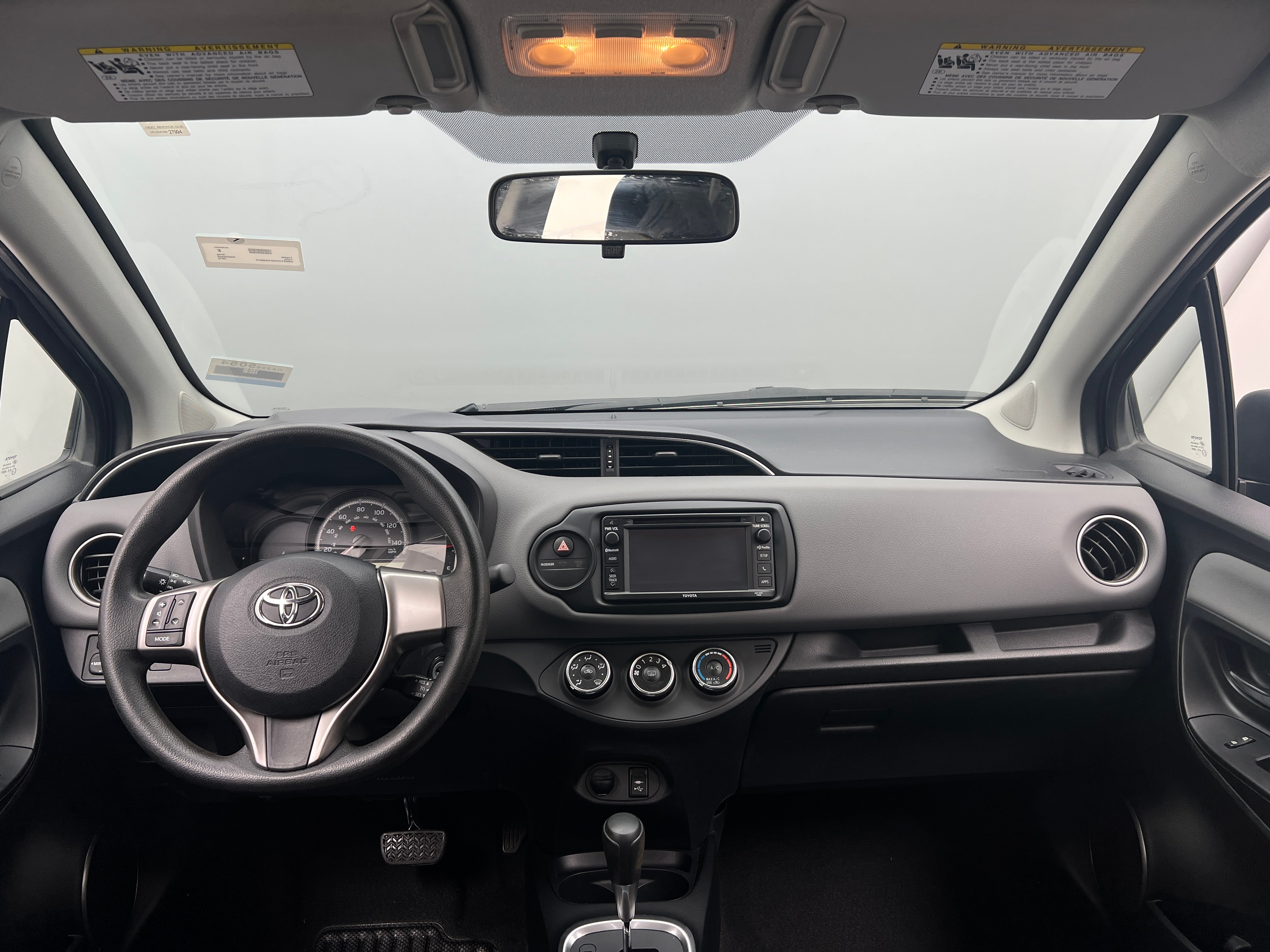 2015 Toyota Yaris LE 3