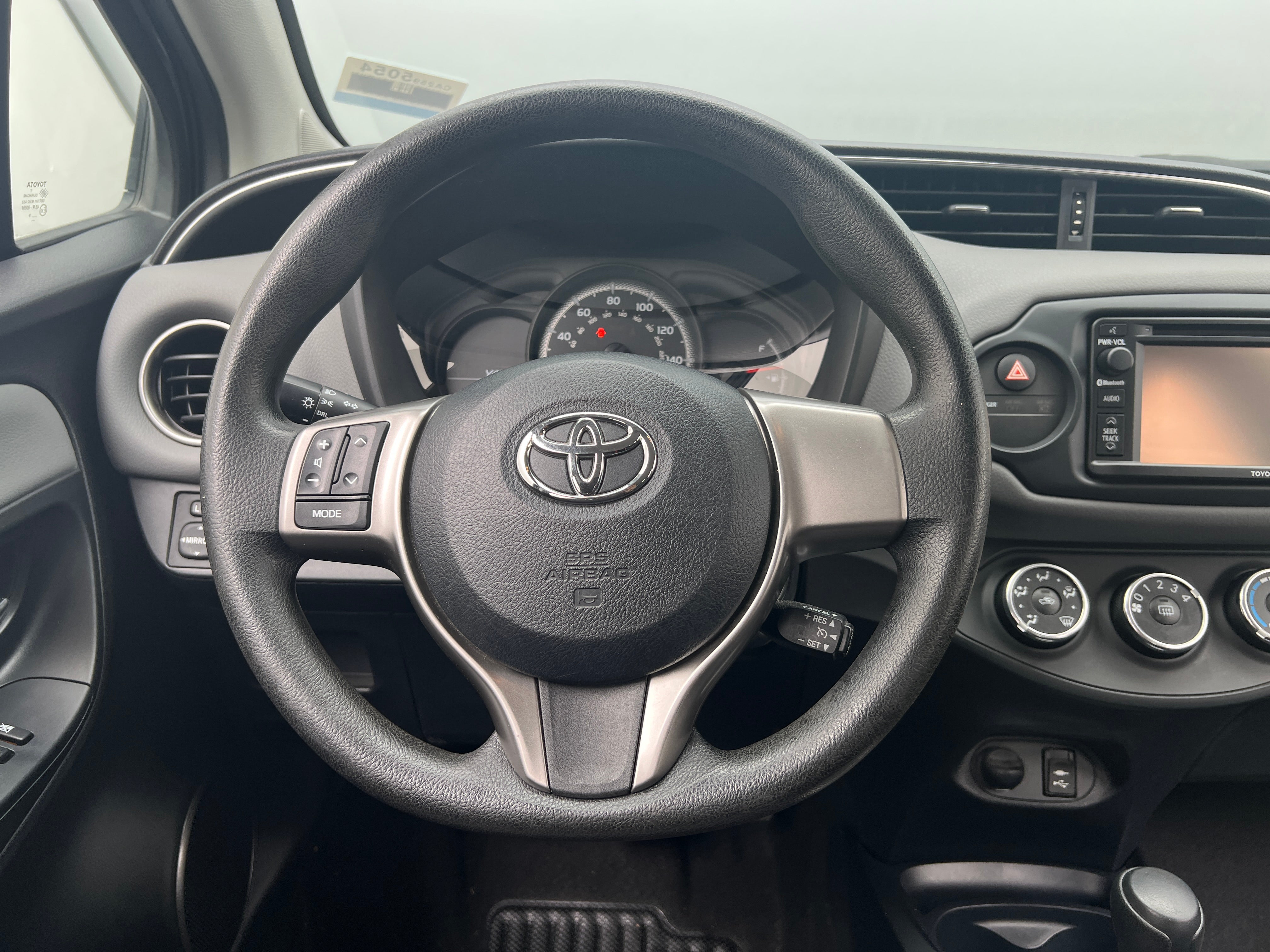 2015 Toyota Yaris LE 5