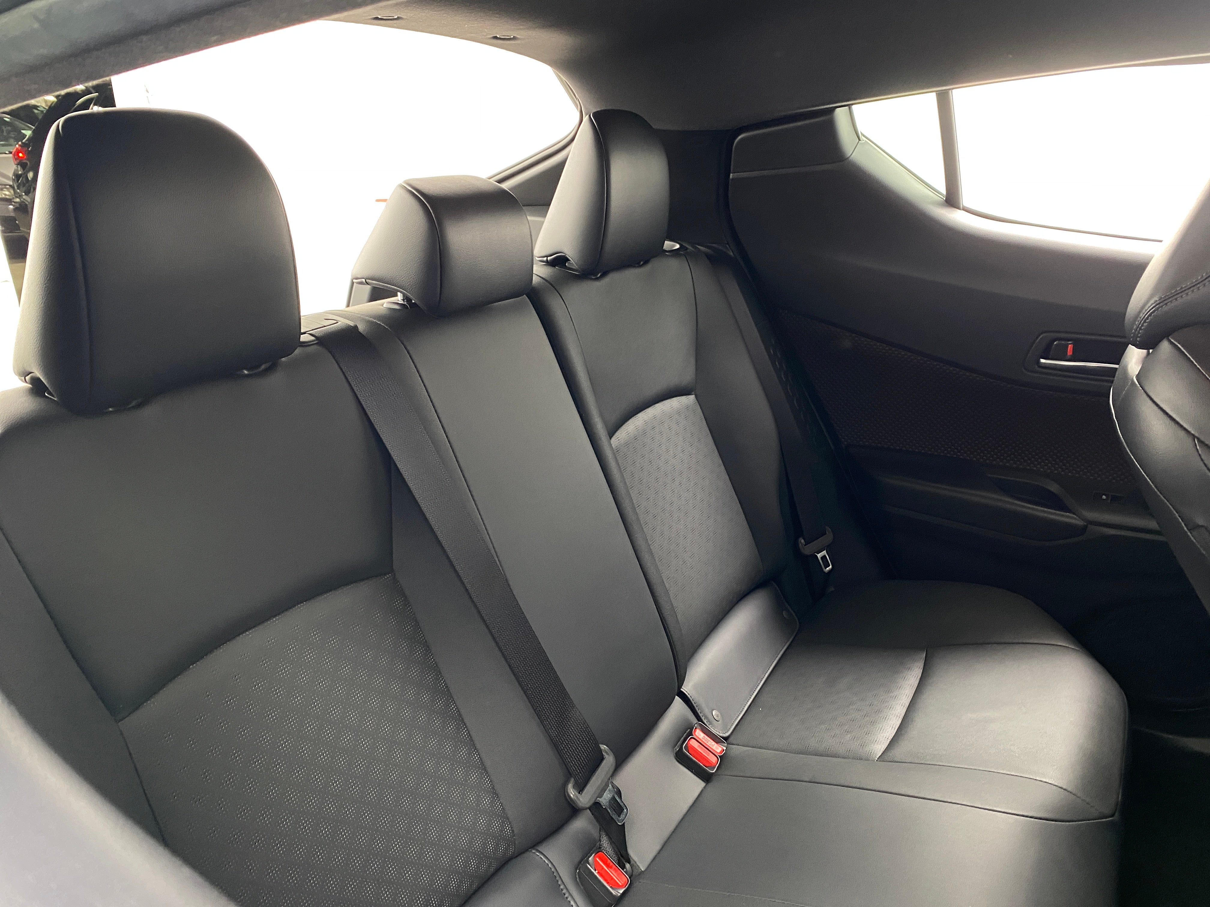 2019 Toyota C-HR Limited 5