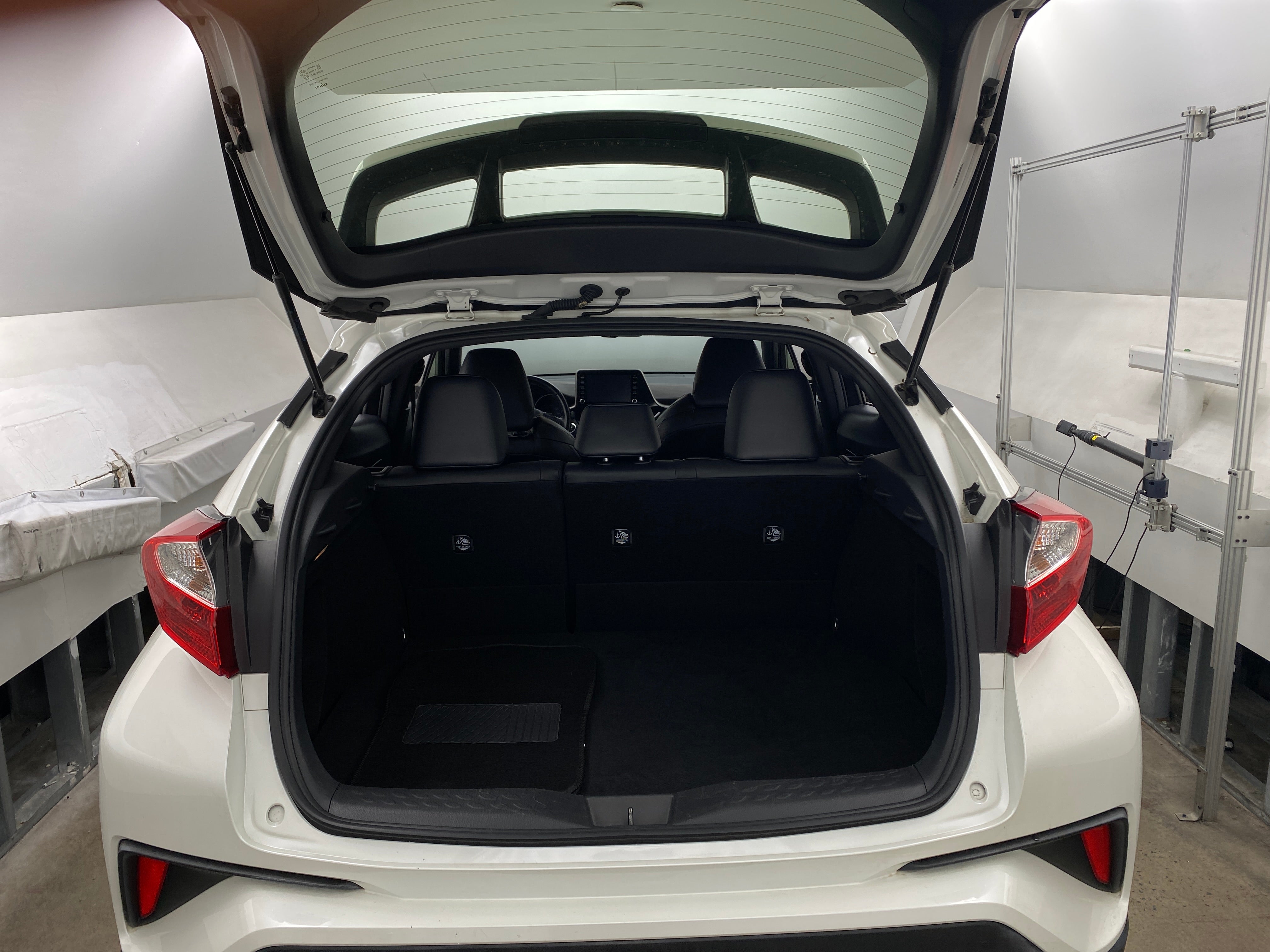 2019 Toyota C-HR Limited 6