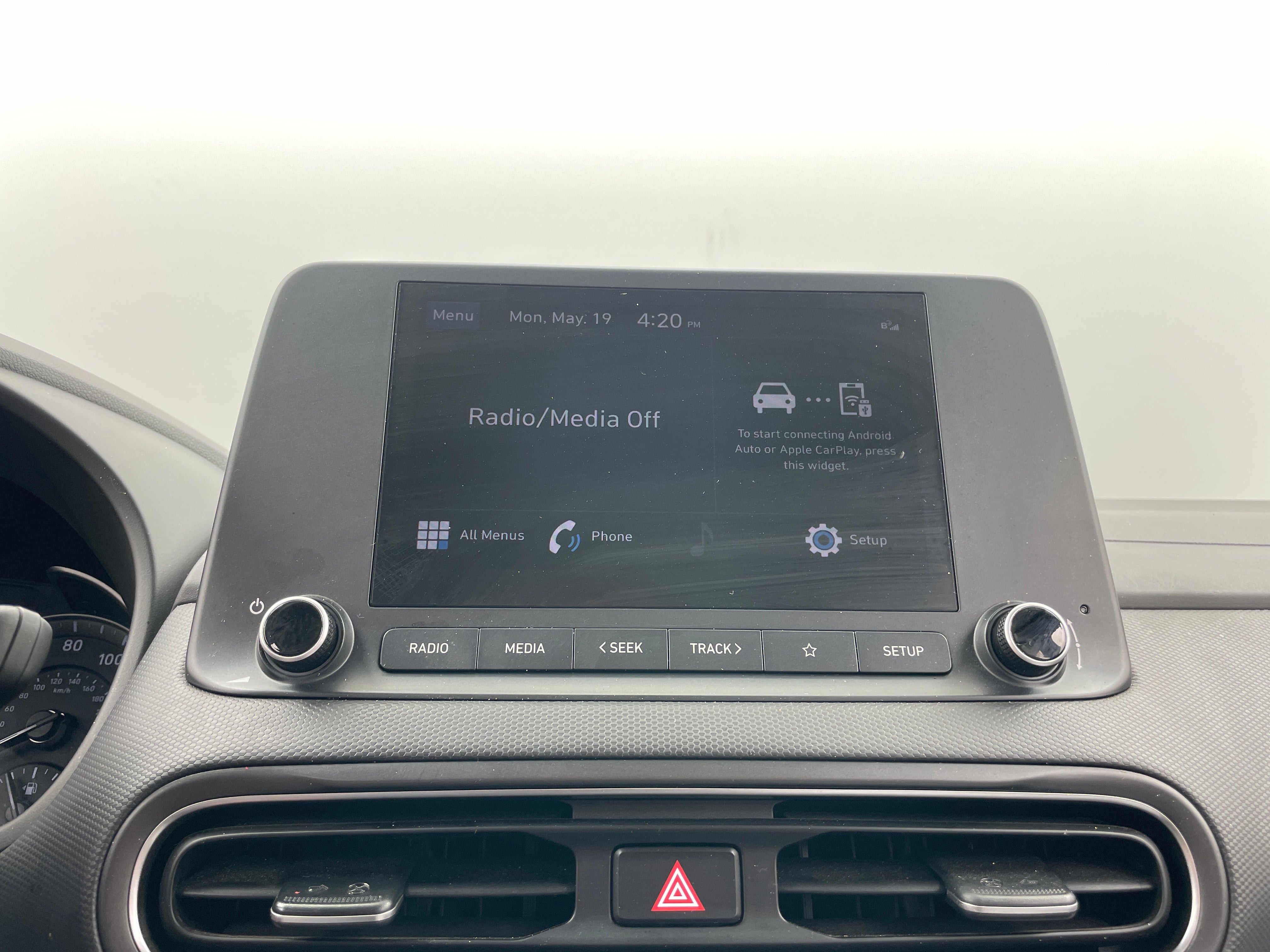 2023 Hyundai Kona SEL 4