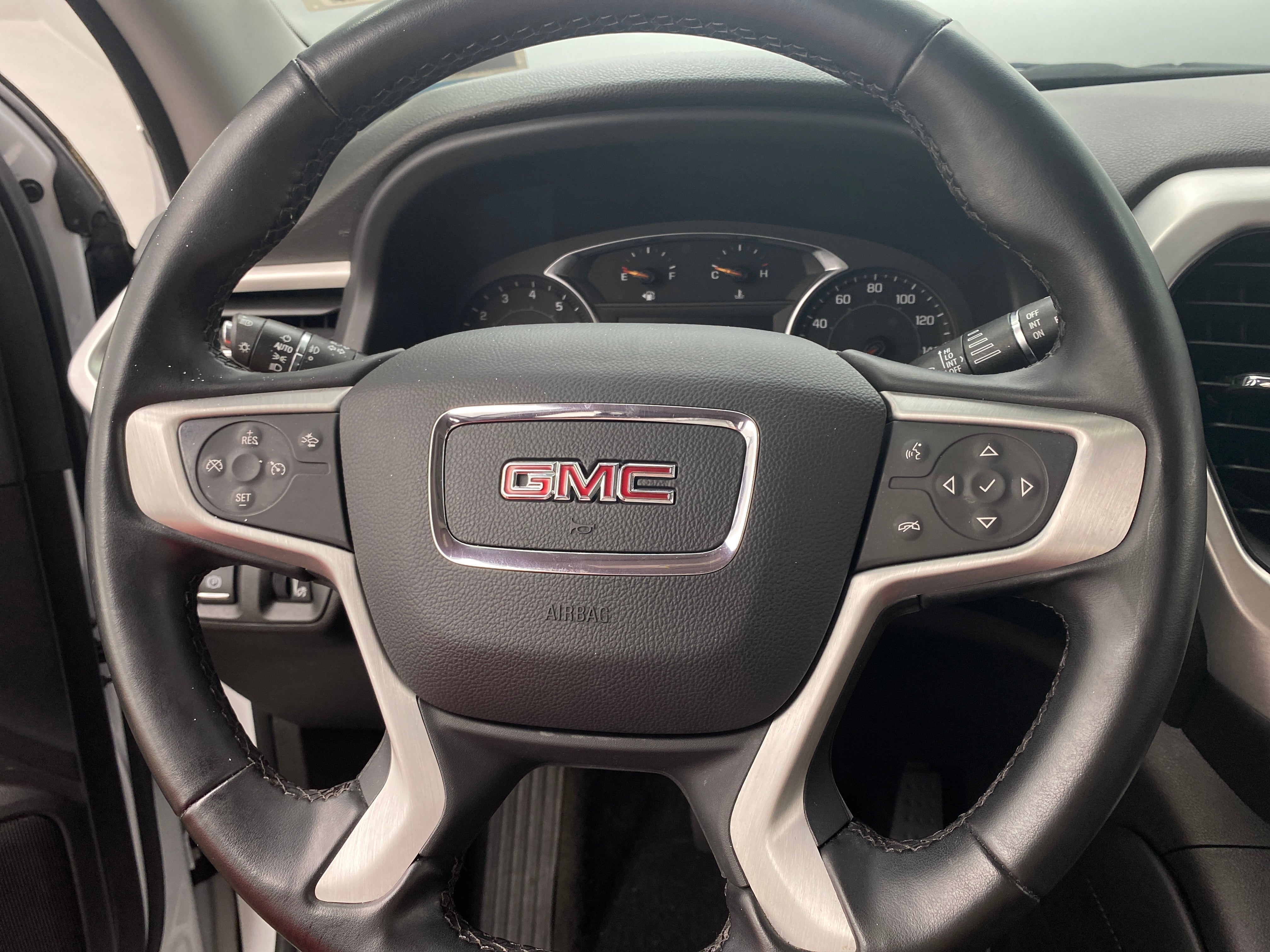 2023 GMC Acadia SLT 4