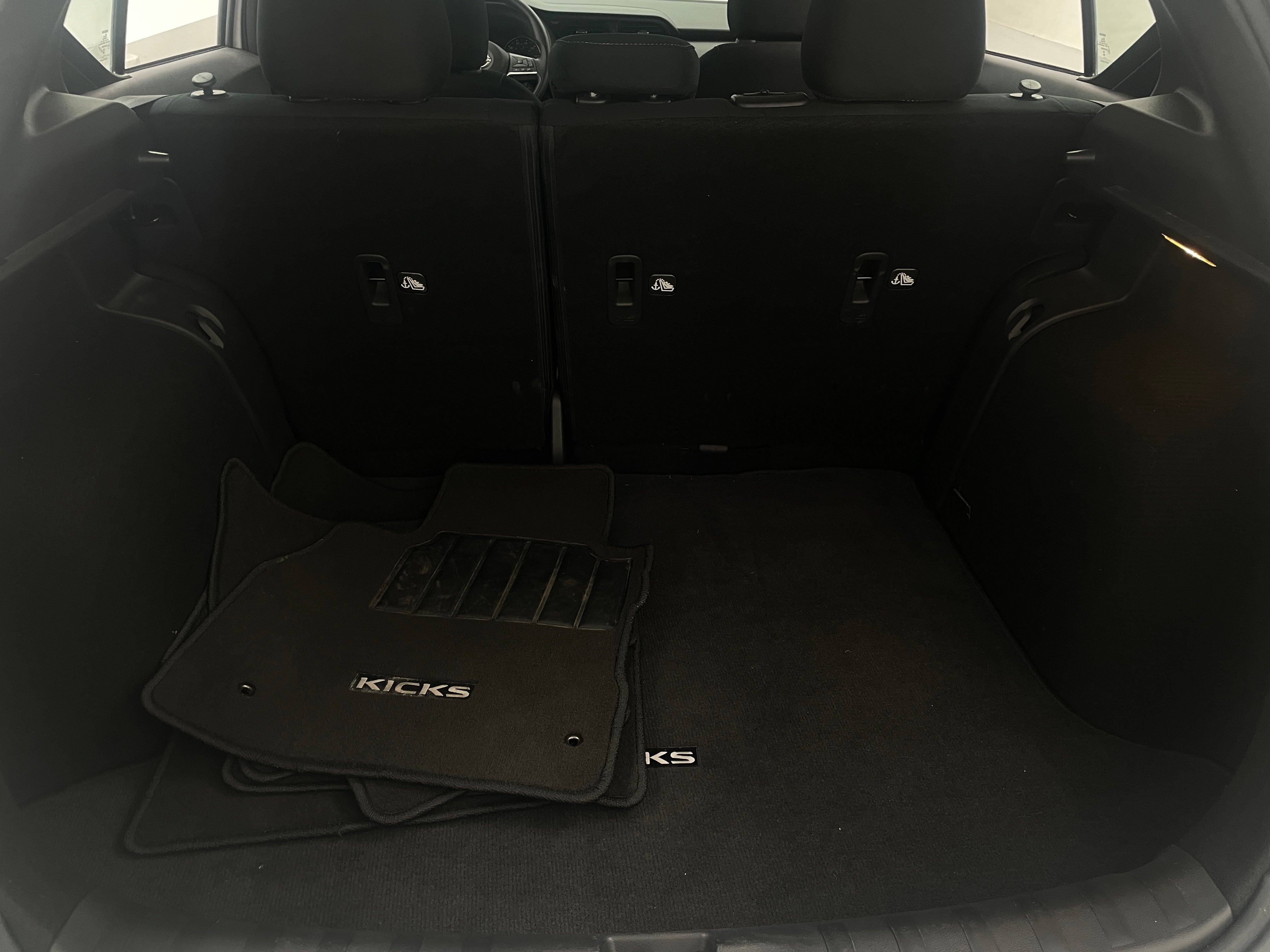 2024 Nissan Kicks SV 7