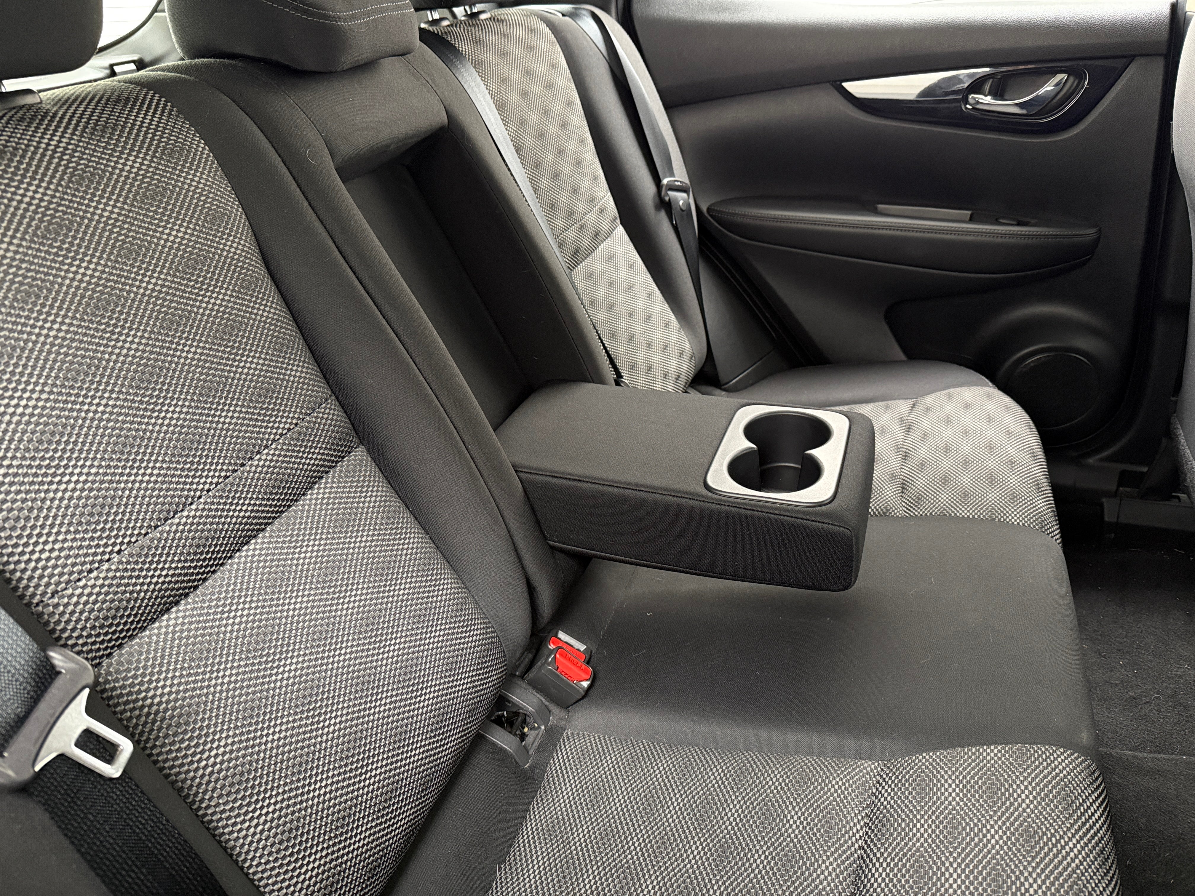 2019 Nissan Rogue Sport SV 6