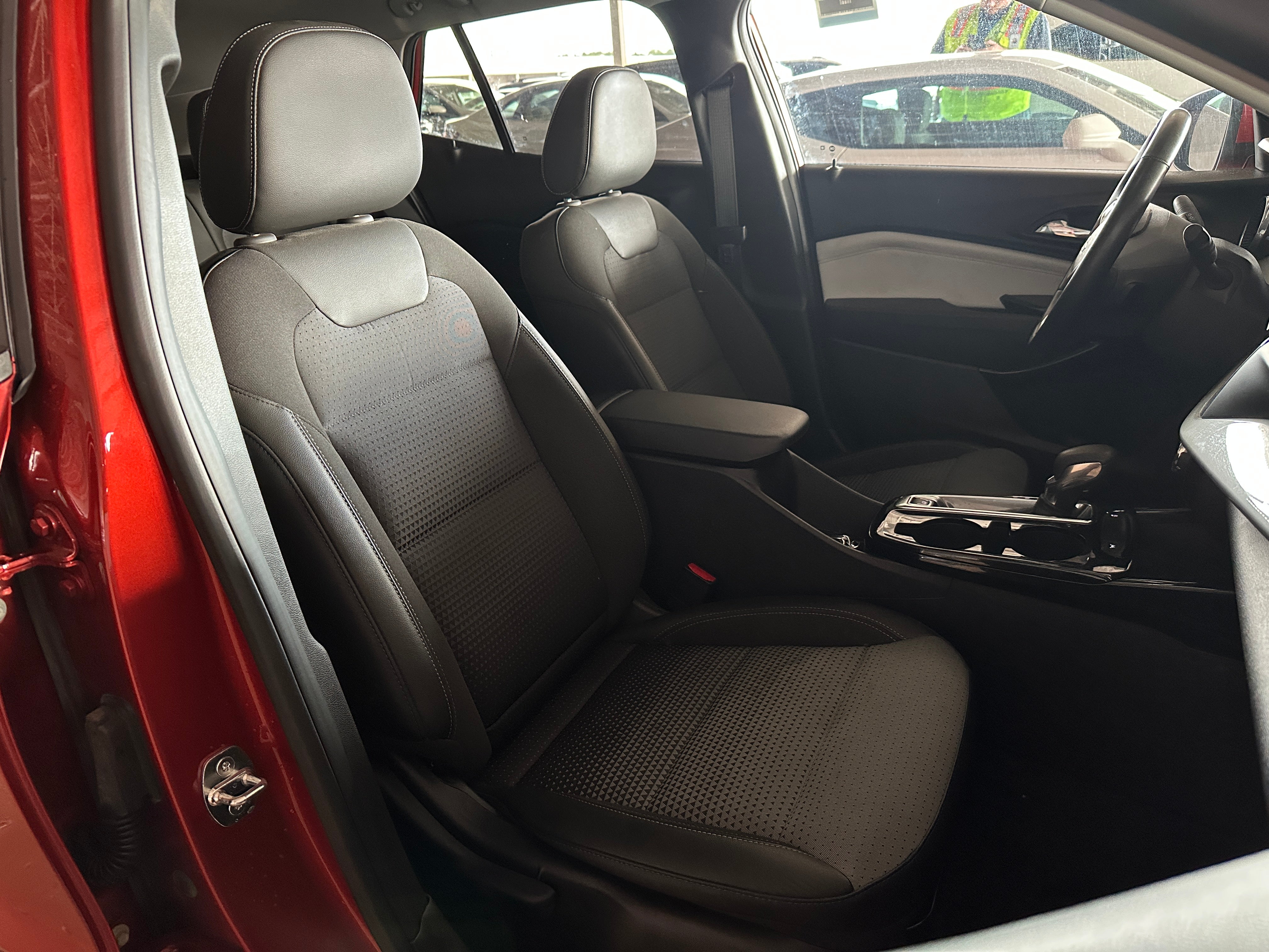 2024 Chevrolet Trax LT 2