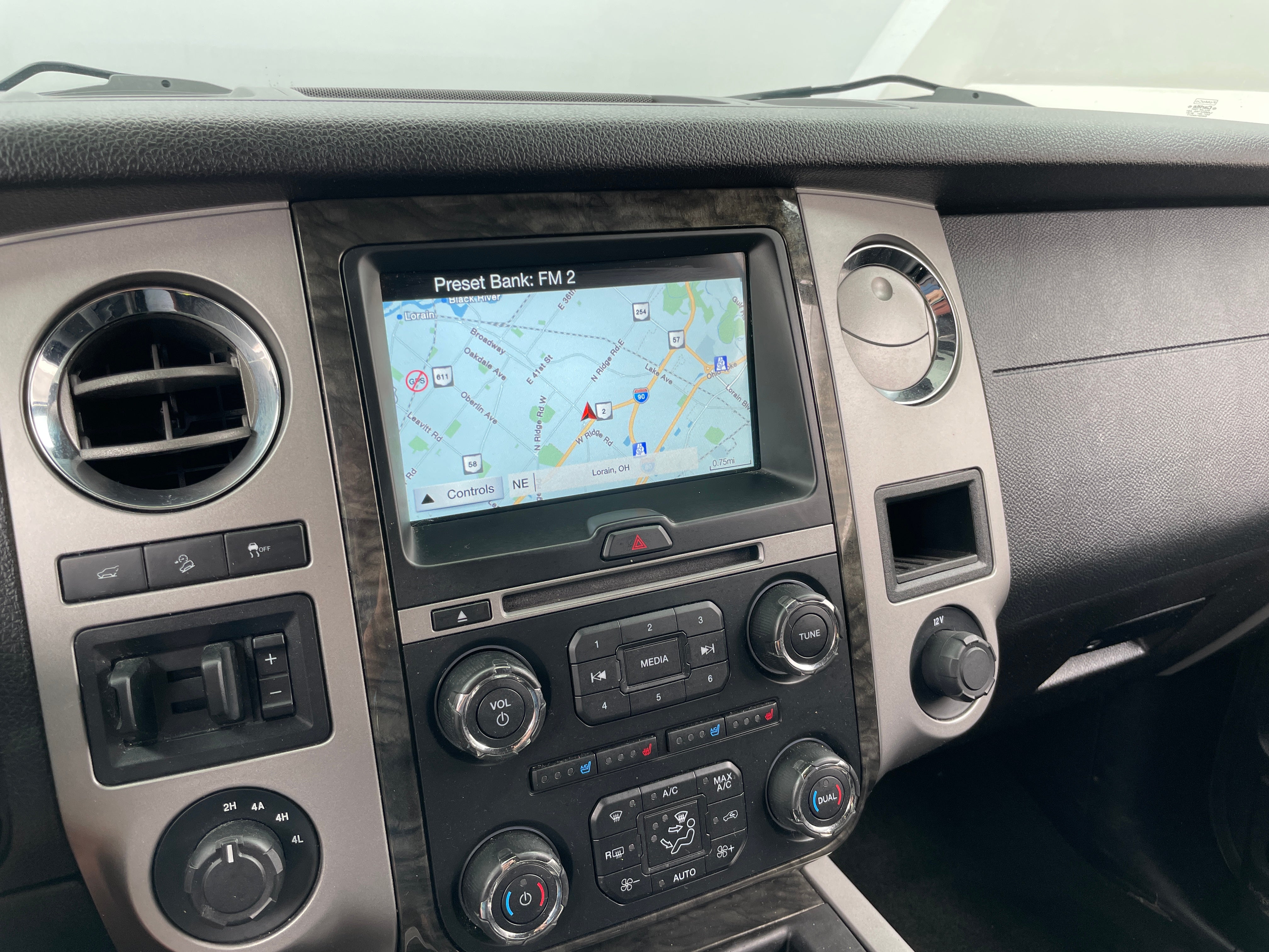2016 Ford Expedition Limited 3