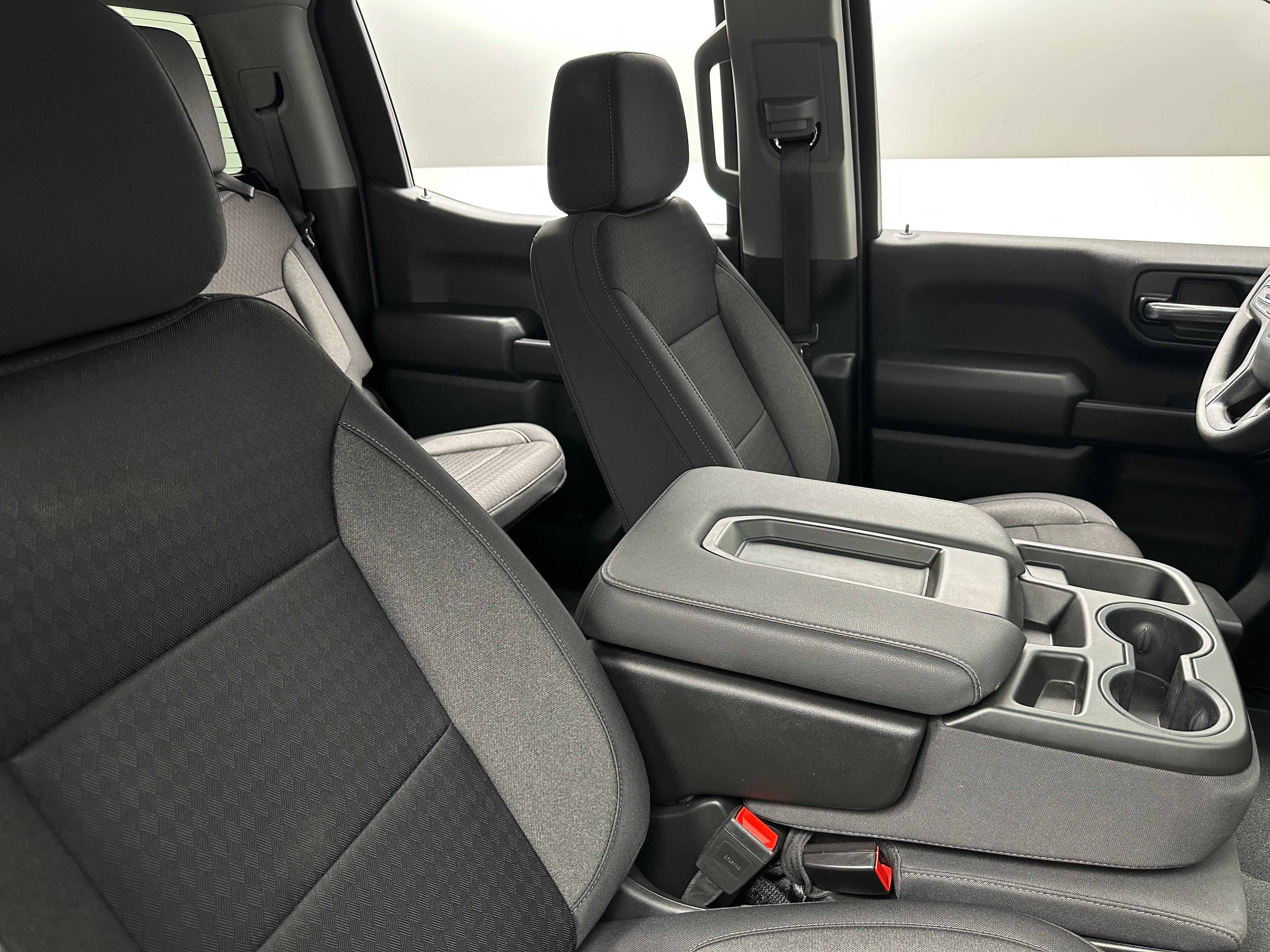 2024 Chevrolet Silverado 1500 Custom 2