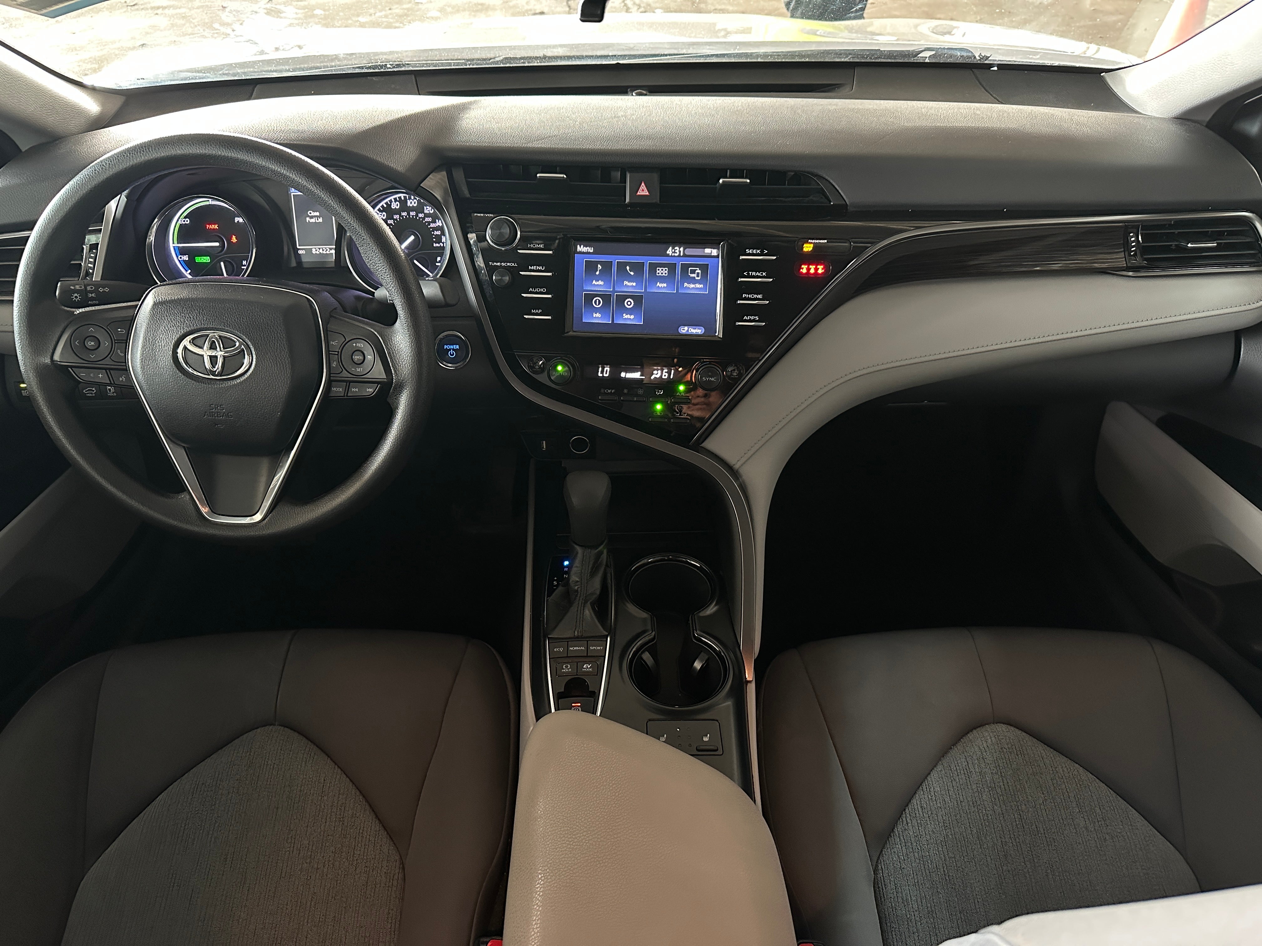 2019 Toyota Camry LE 3