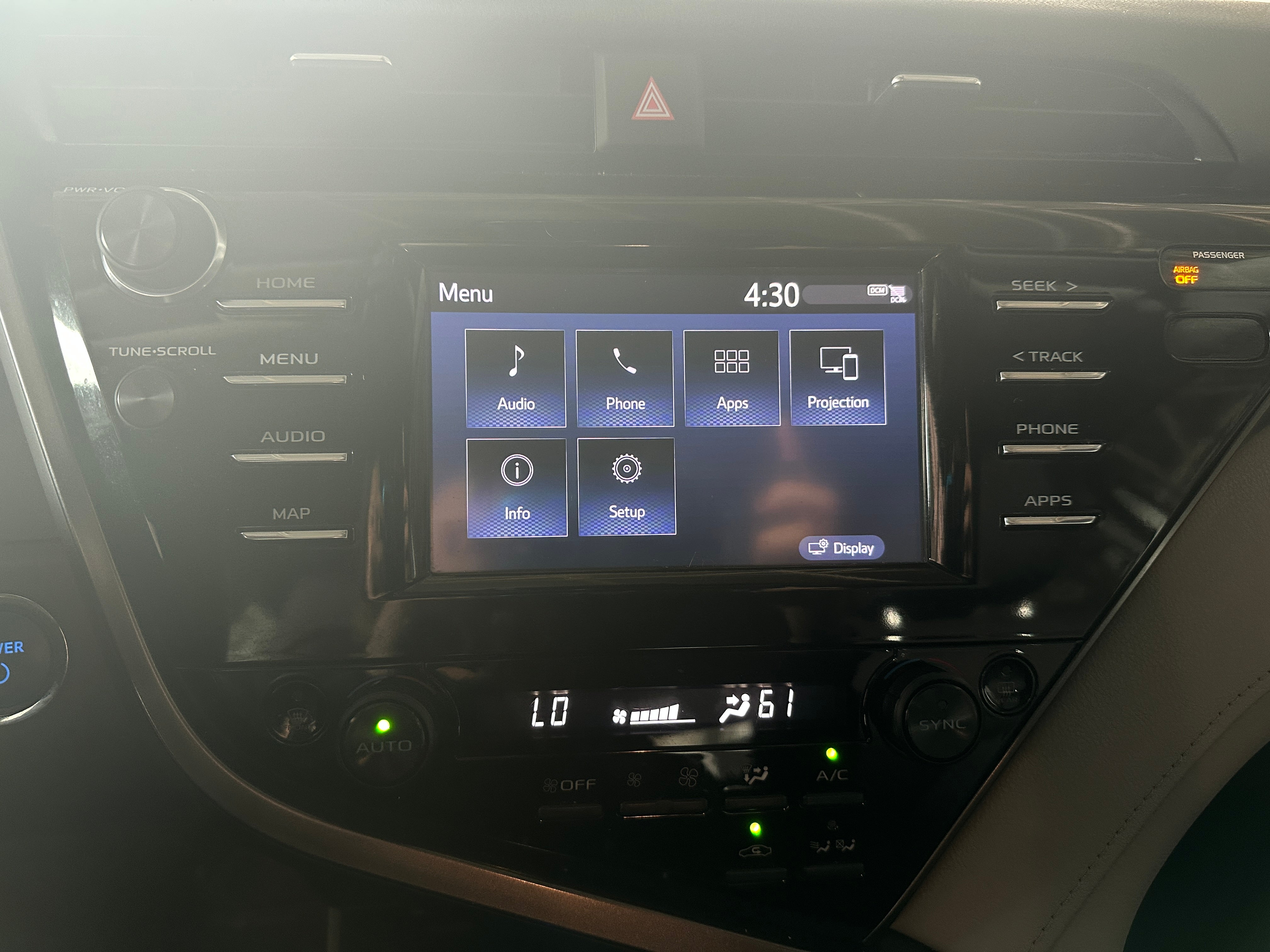 2019 Toyota Camry LE 4