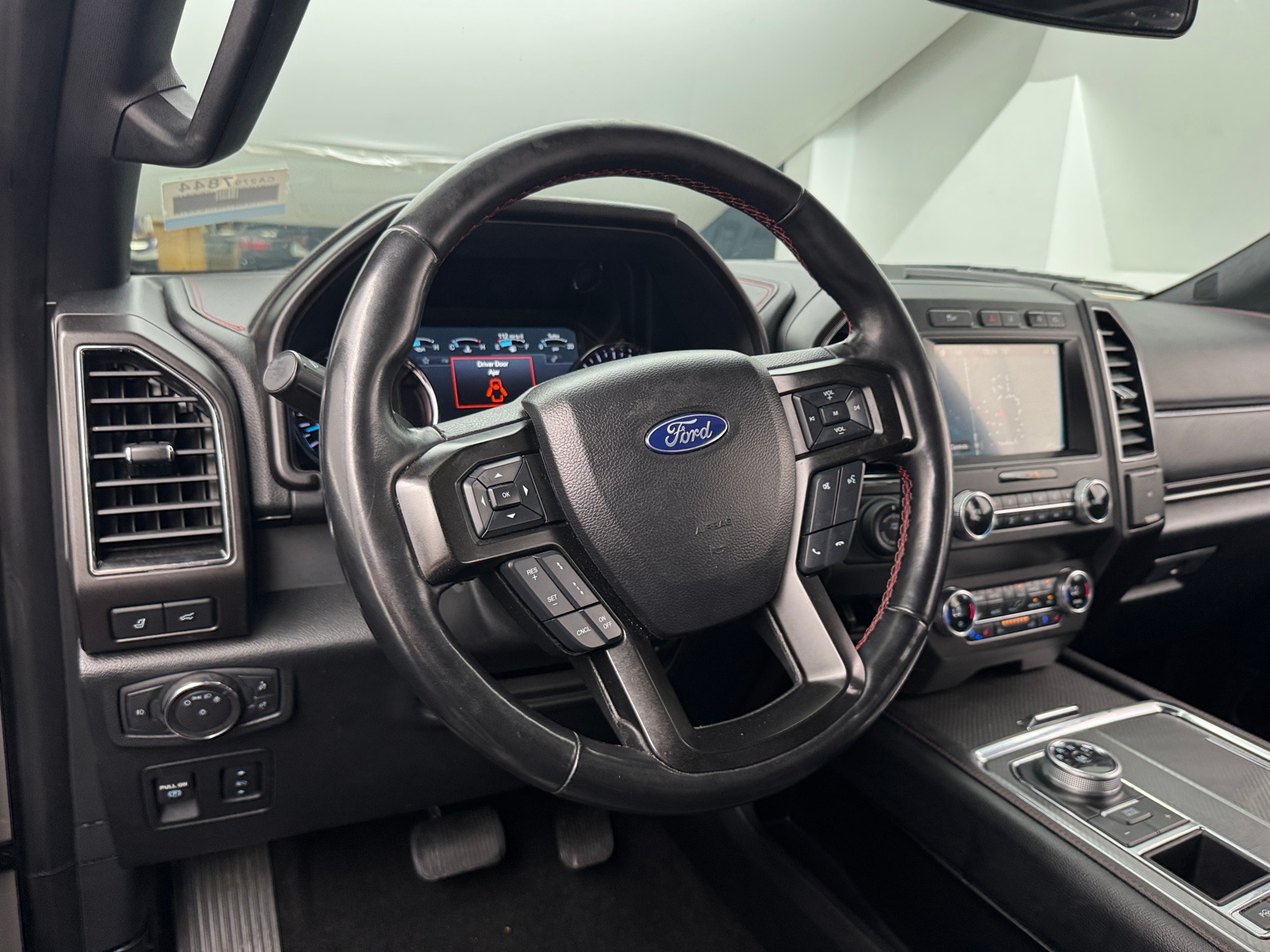 Thumbnail: 2019 Ford Expedition - 4