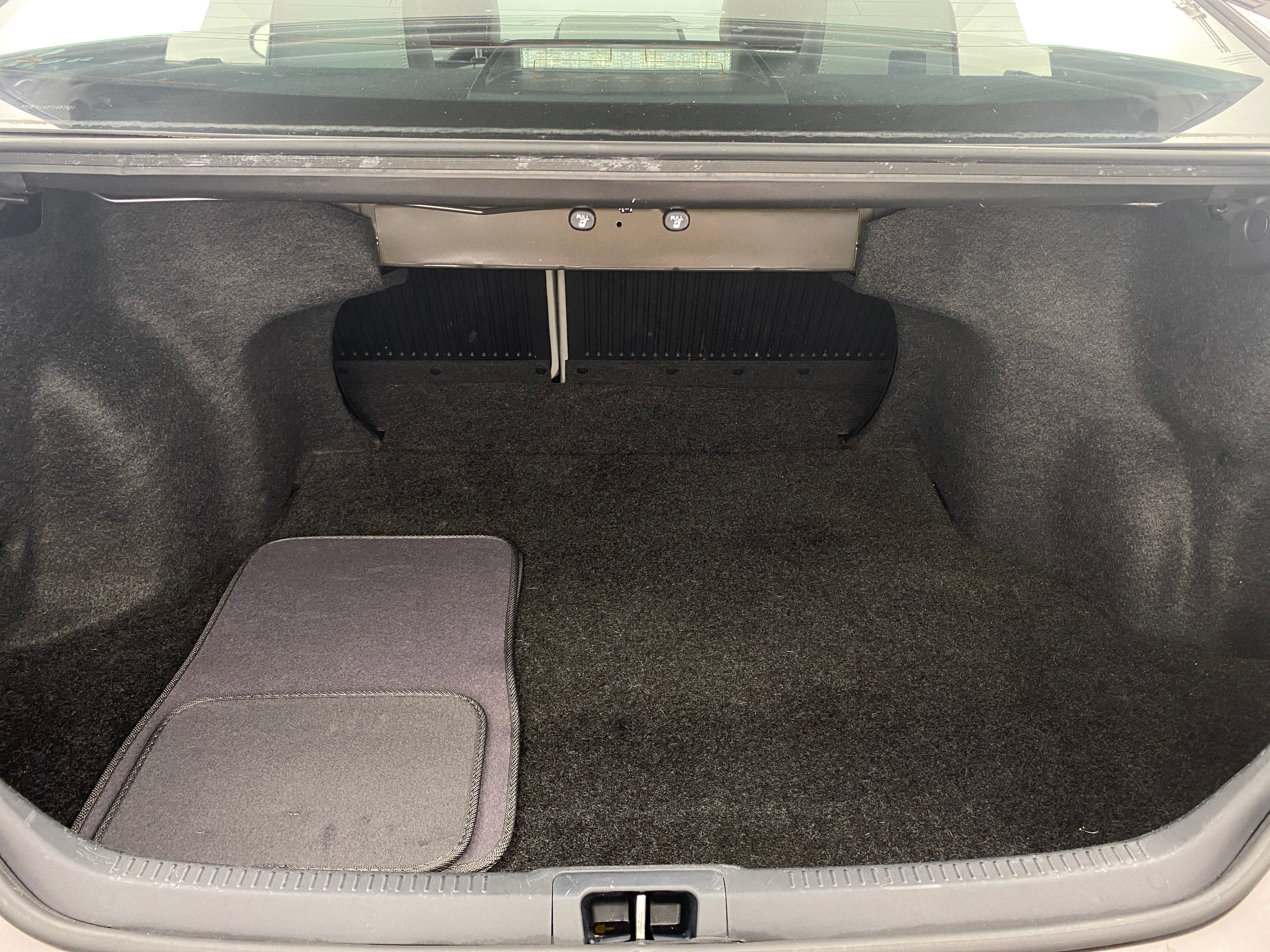 2015 Toyota Camry SE 7