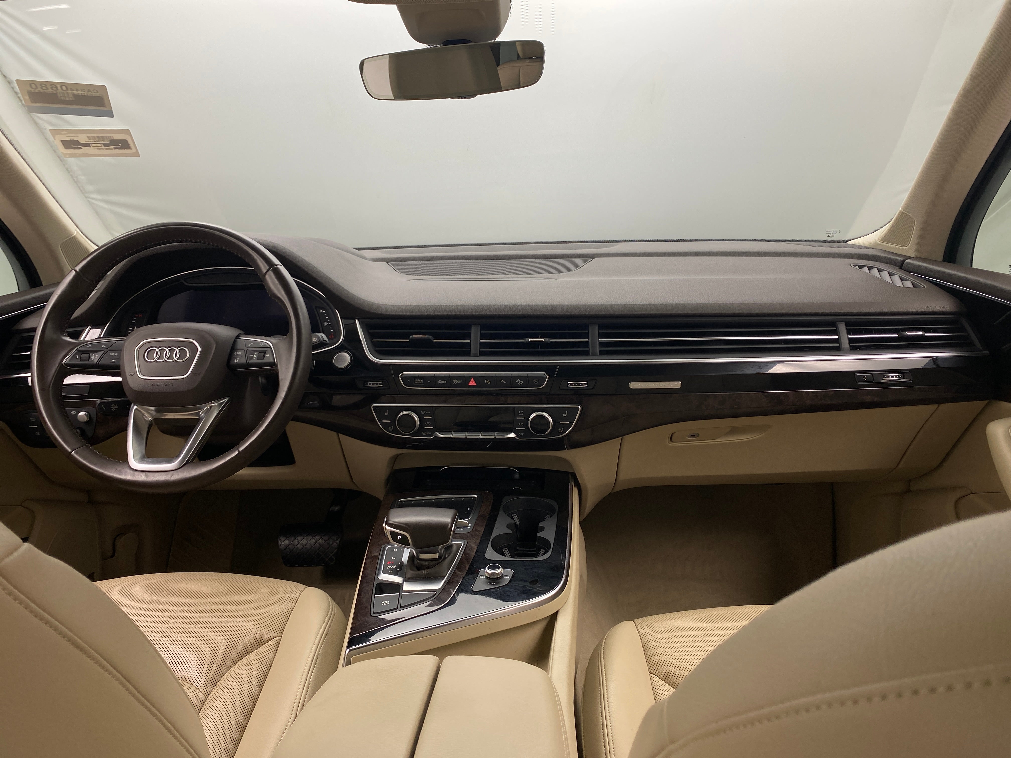 2019 Audi Q7 Prestige 2