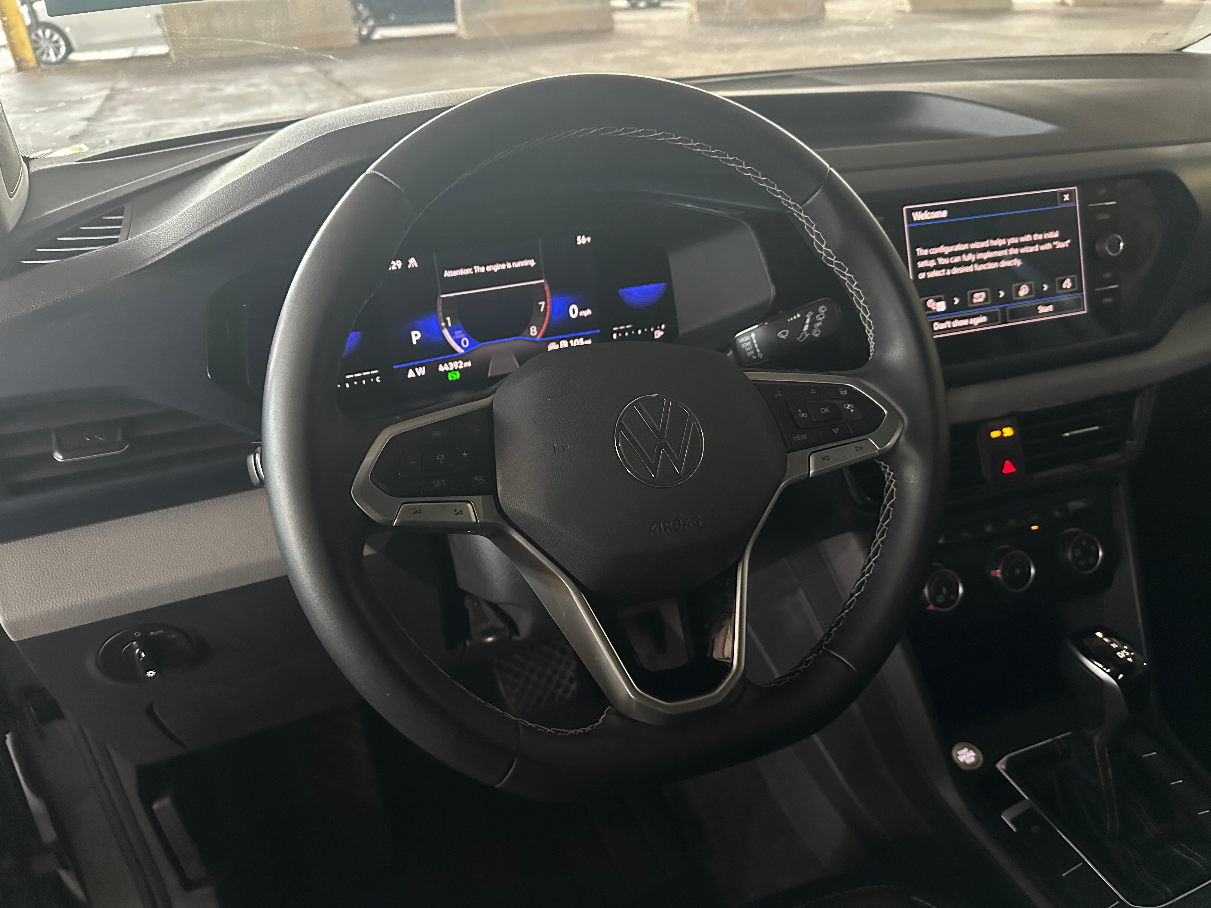 2022 Volkswagen Taos SE 4