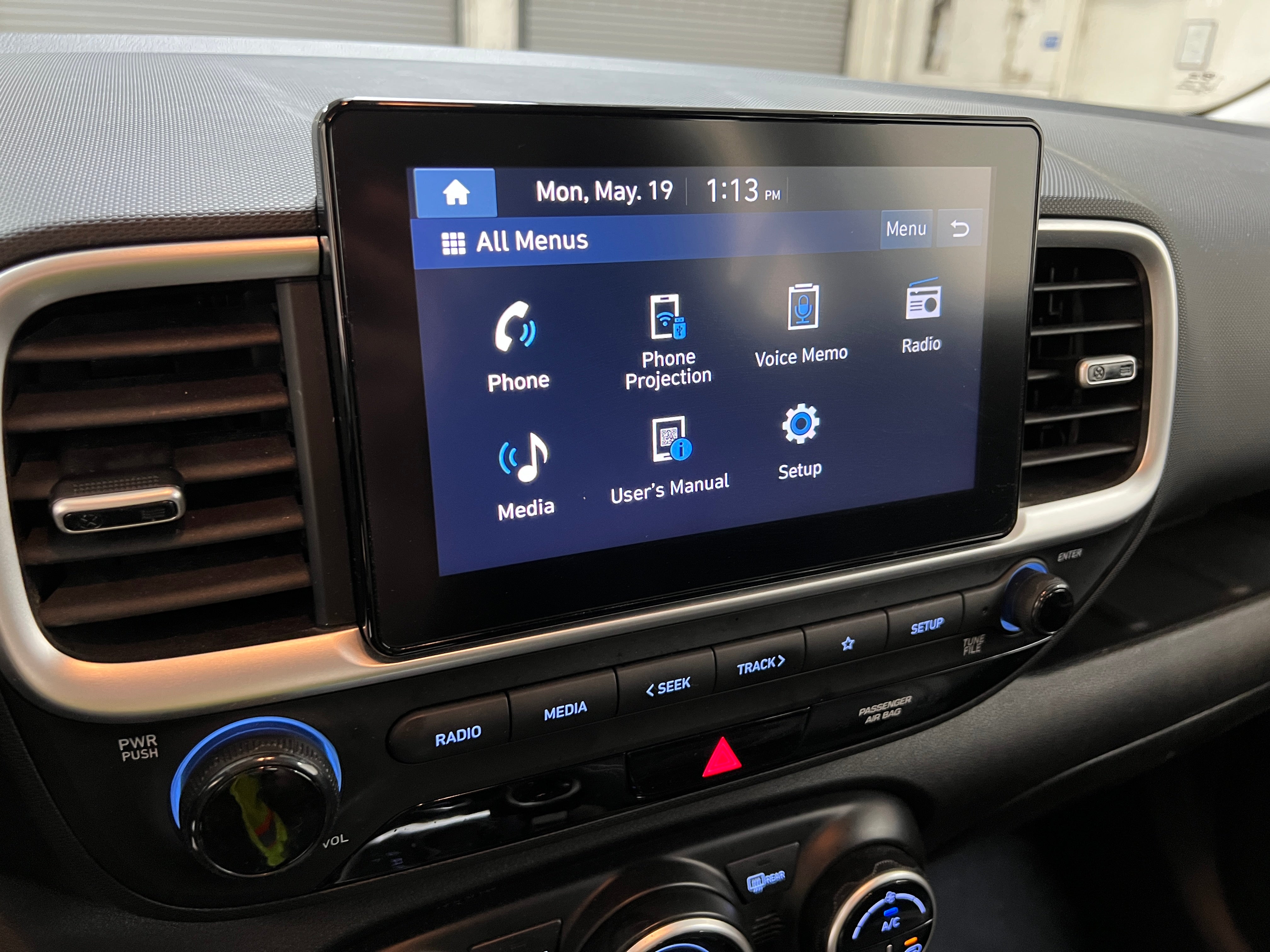 2023 Hyundai Venue SEL 4