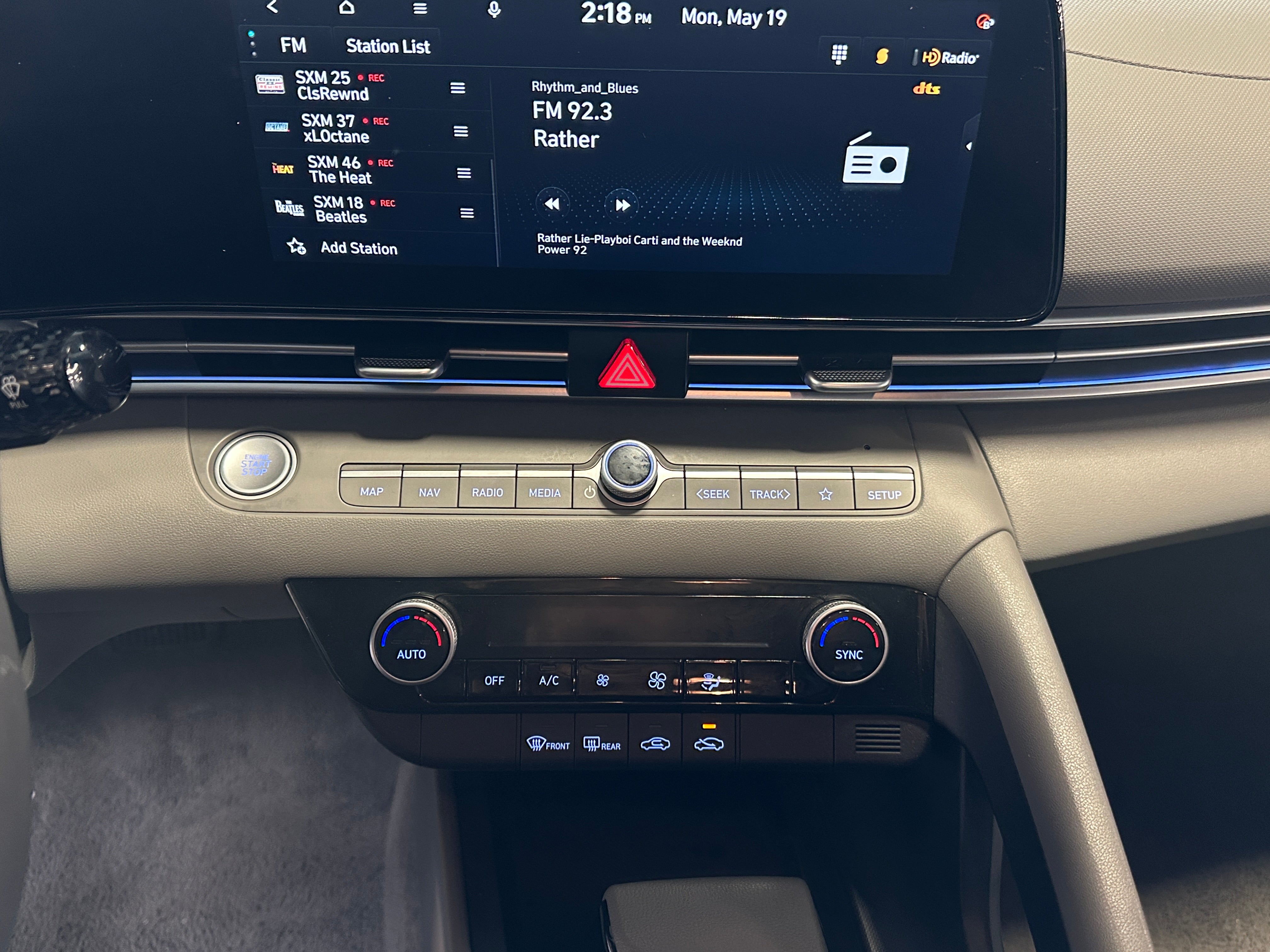2024 Hyundai Elantra SEL 4