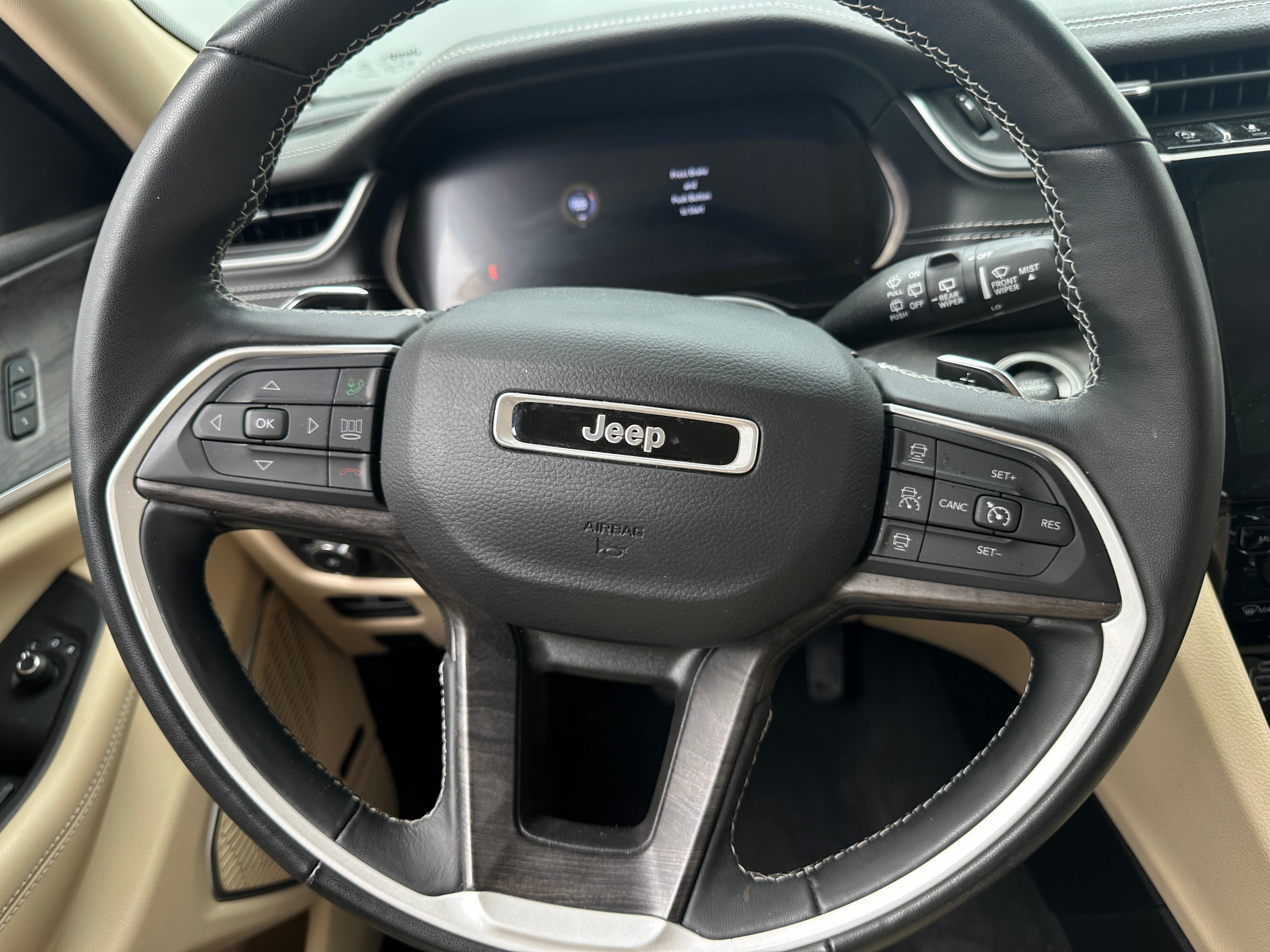 2022 Jeep Grand Cherokee L Limited Edition 4