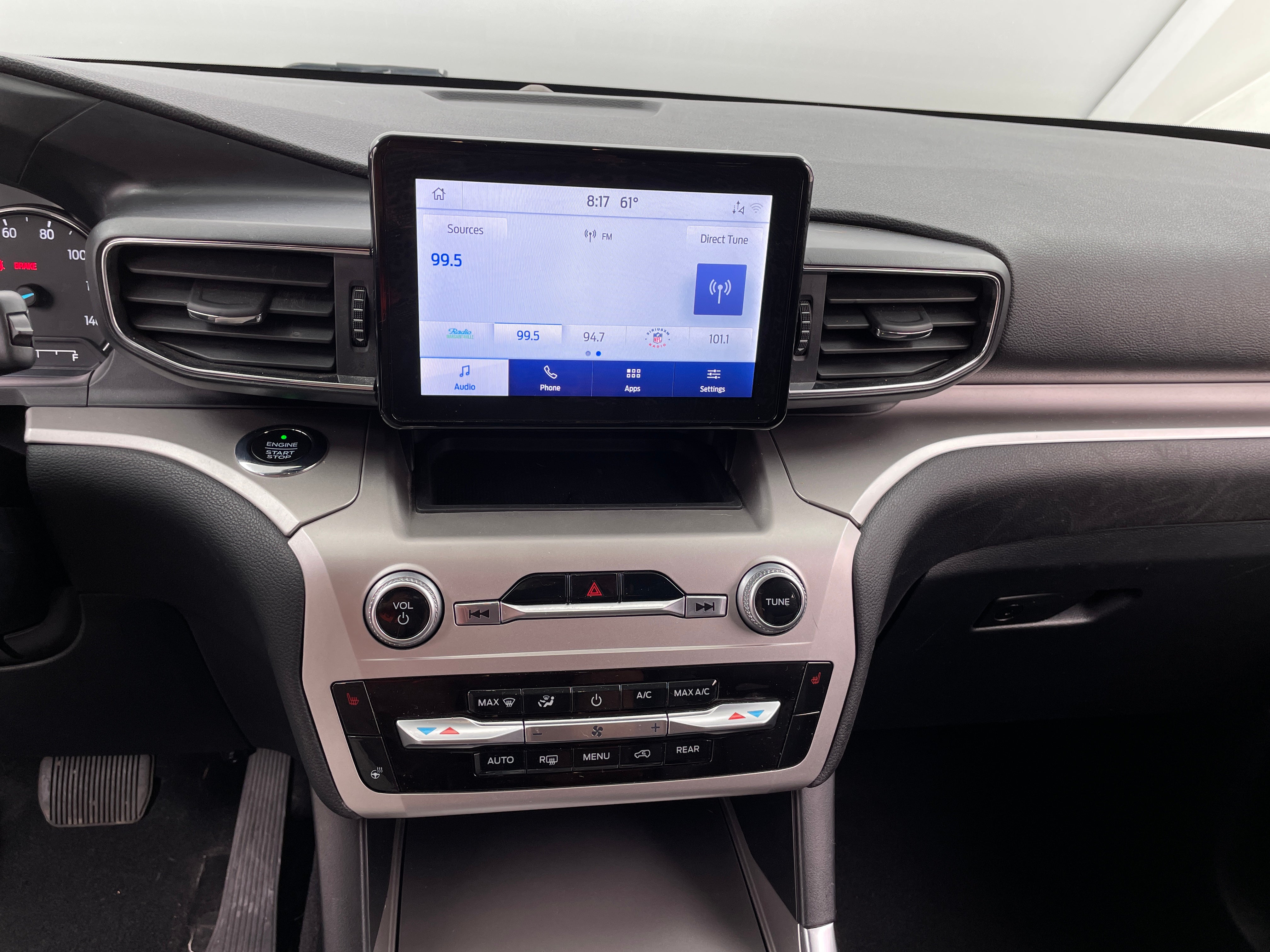 2021 Ford Explorer XLT 4