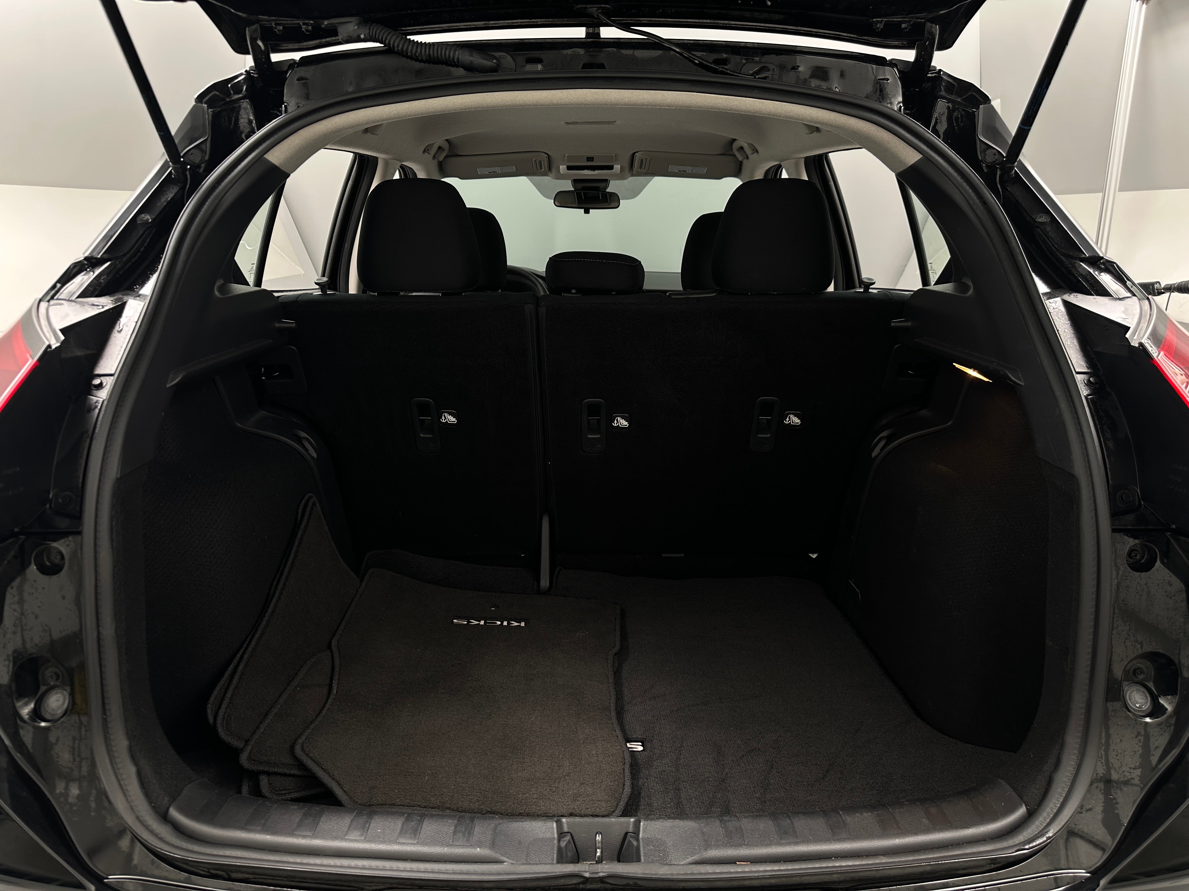 2024 Nissan Kicks SV 7