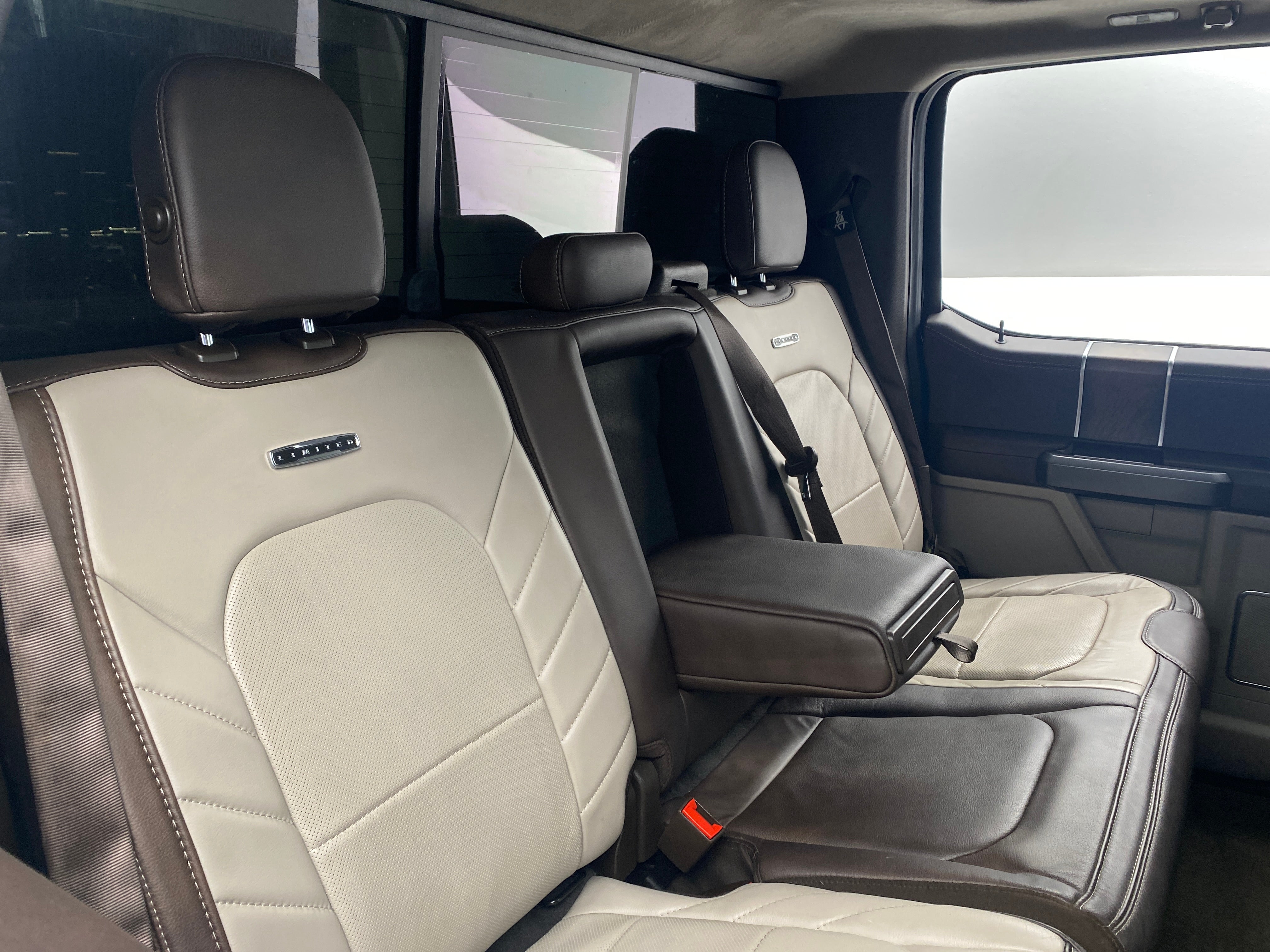 2019 Ford Econoline E-150 5