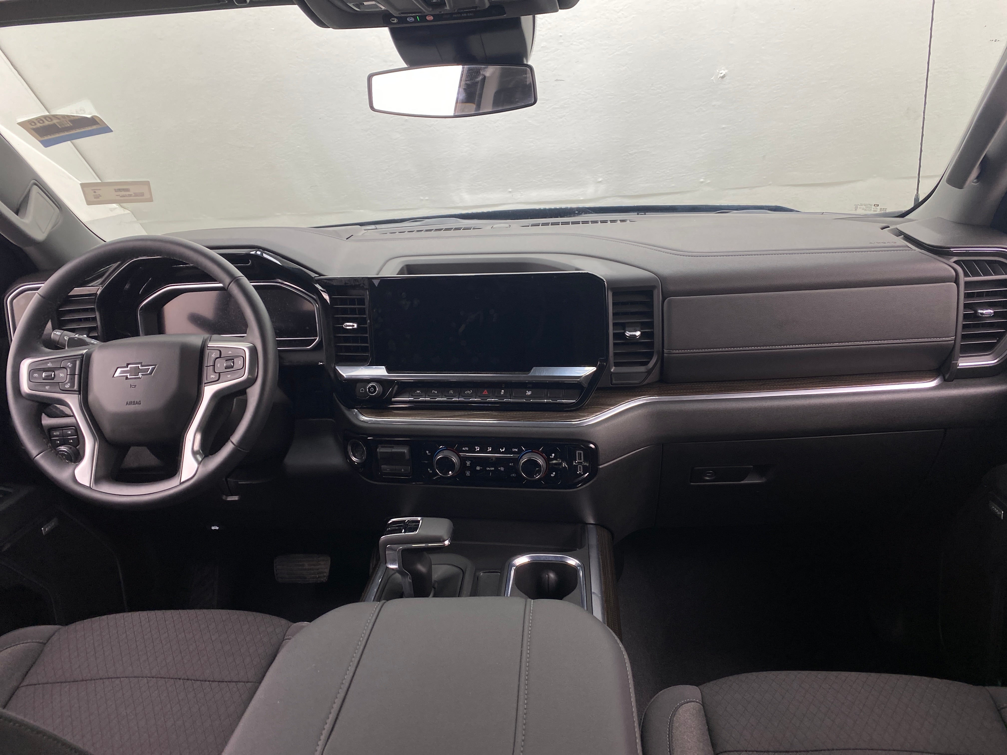 2024 Chevrolet Silverado 1500 RST 3