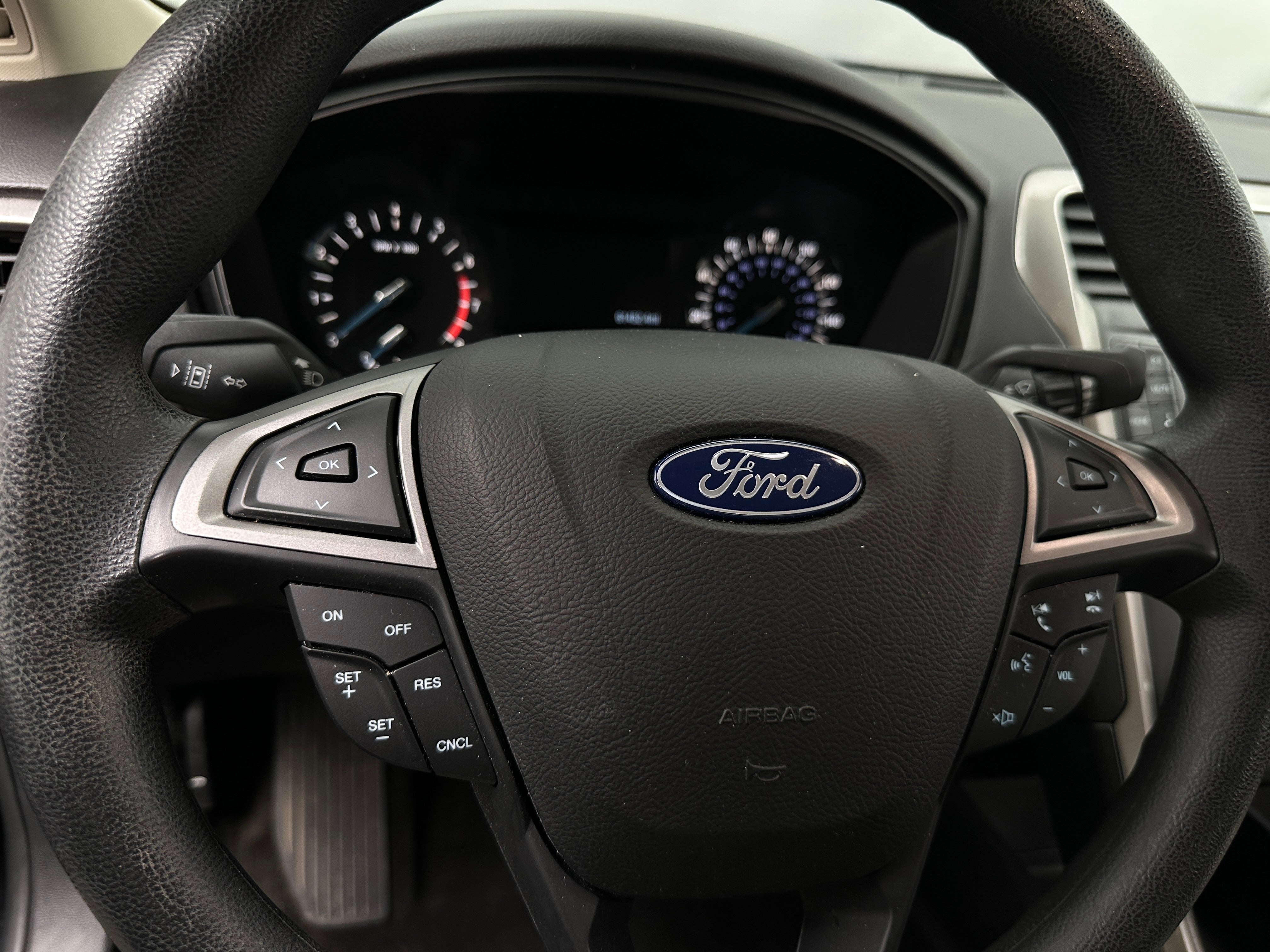 2019 Ford Fusion S 5