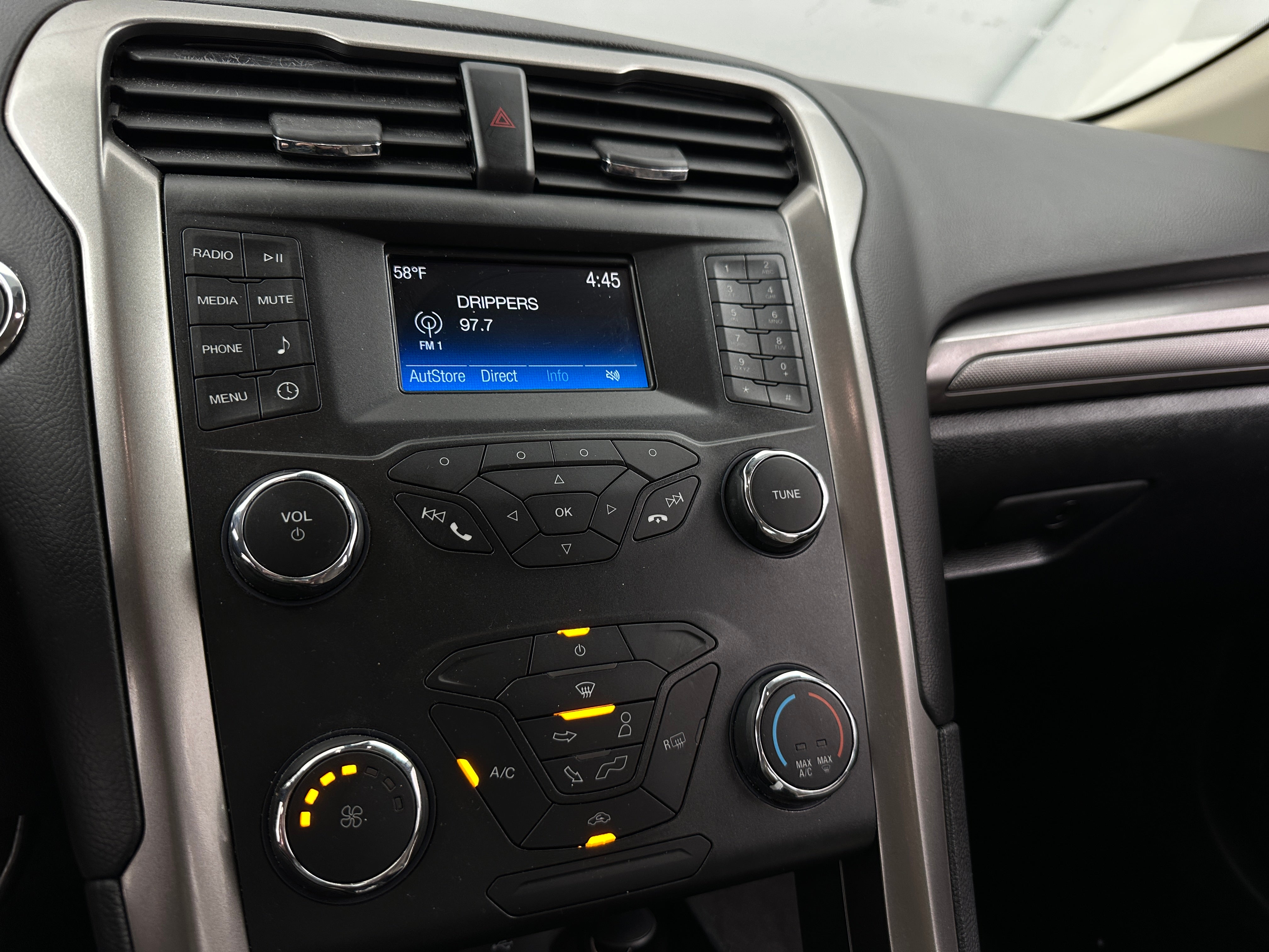 2019 Ford Fusion S 4