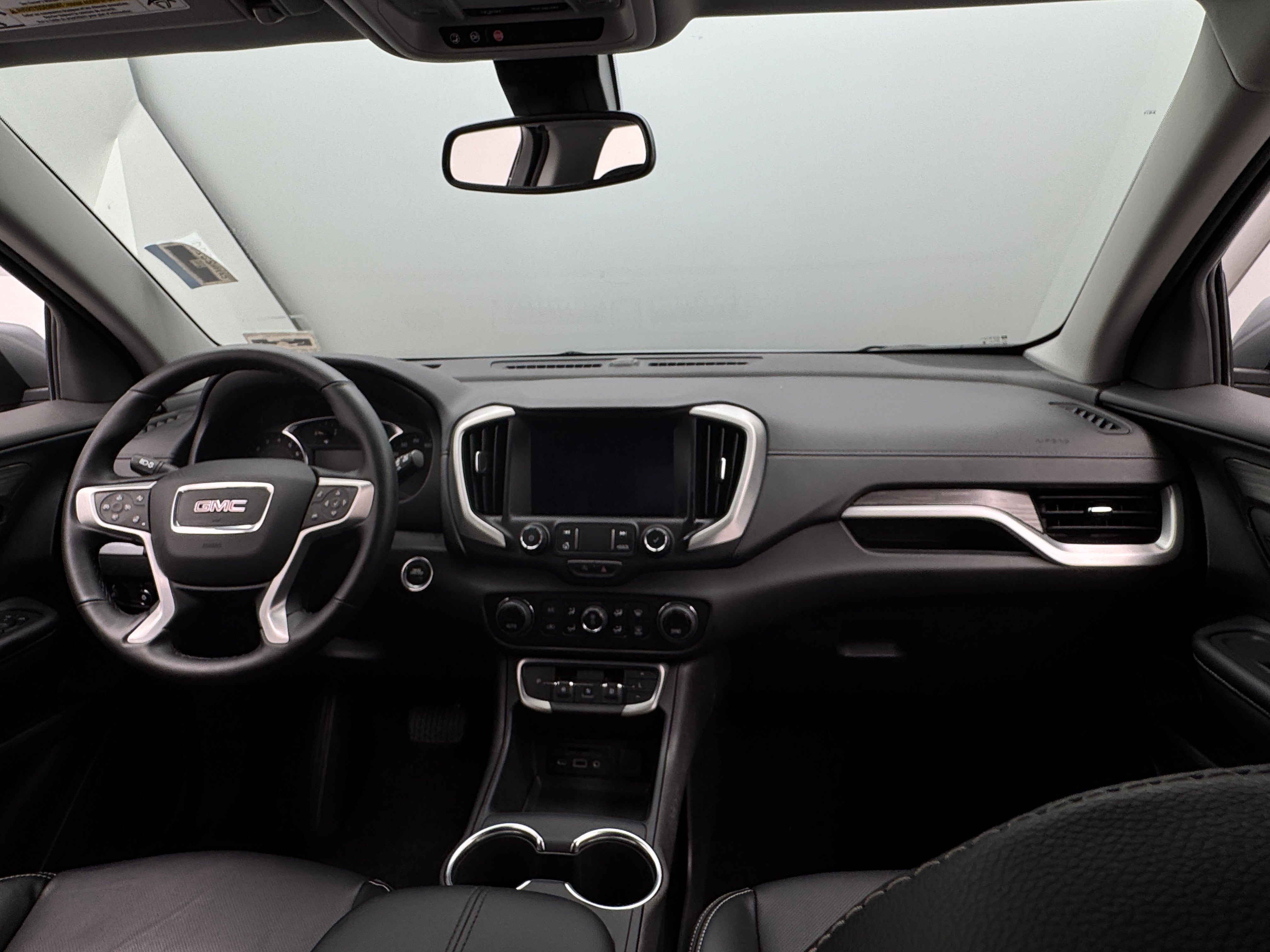 2024 GMC Terrain SLT 2