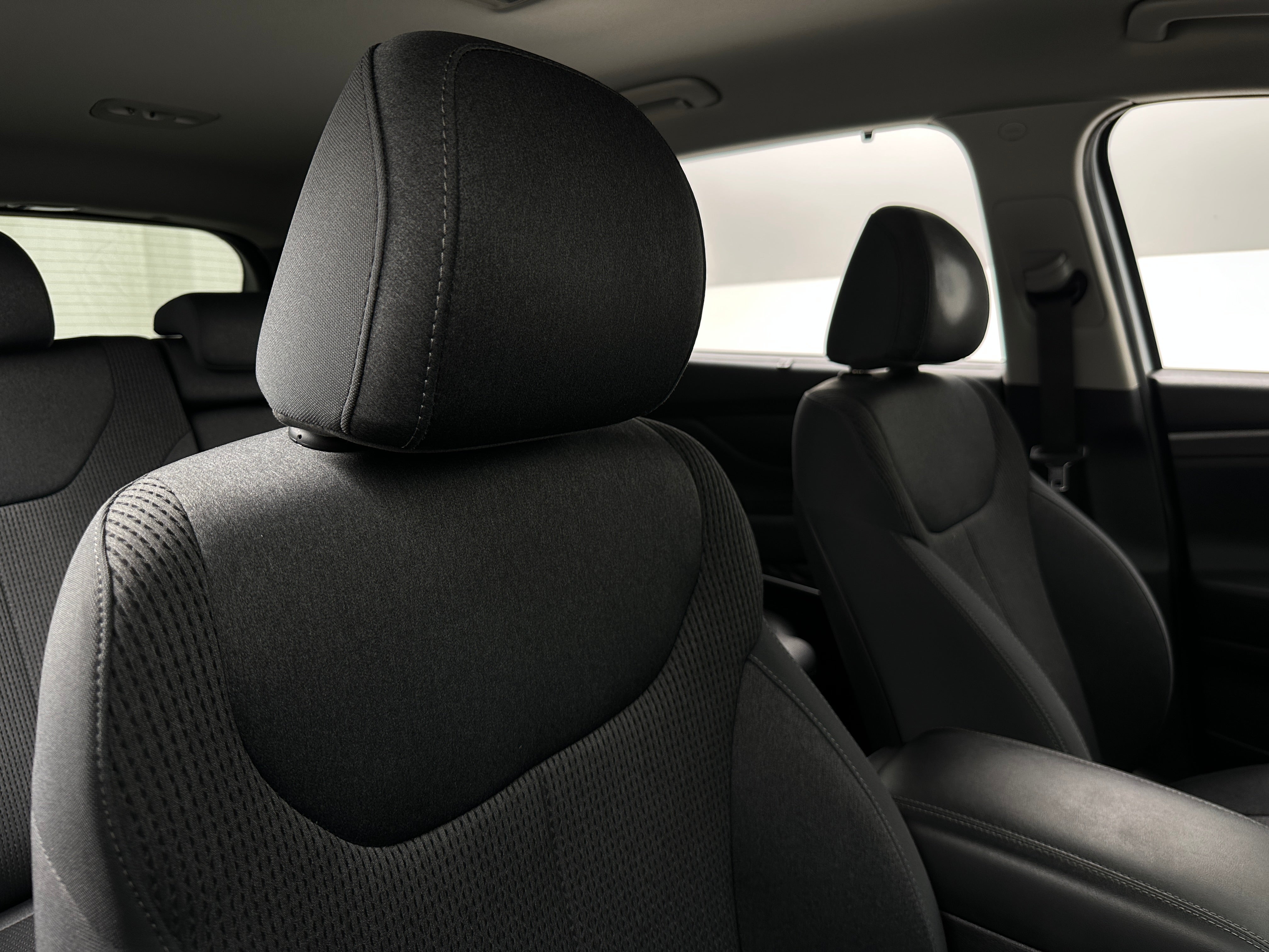 2019 Hyundai Santa Fe SEL 2