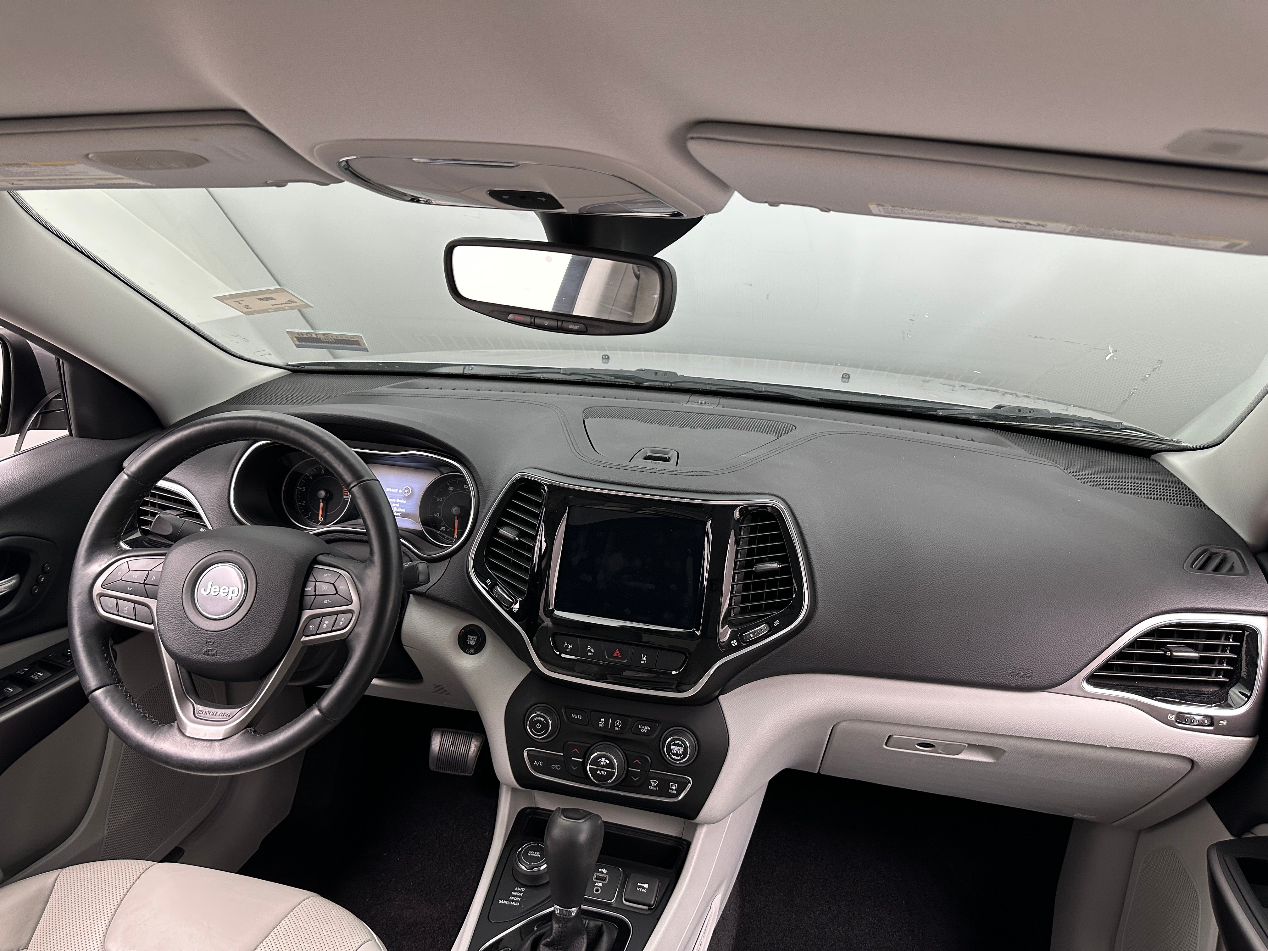 2019 Jeep Cherokee Limited Edition 2