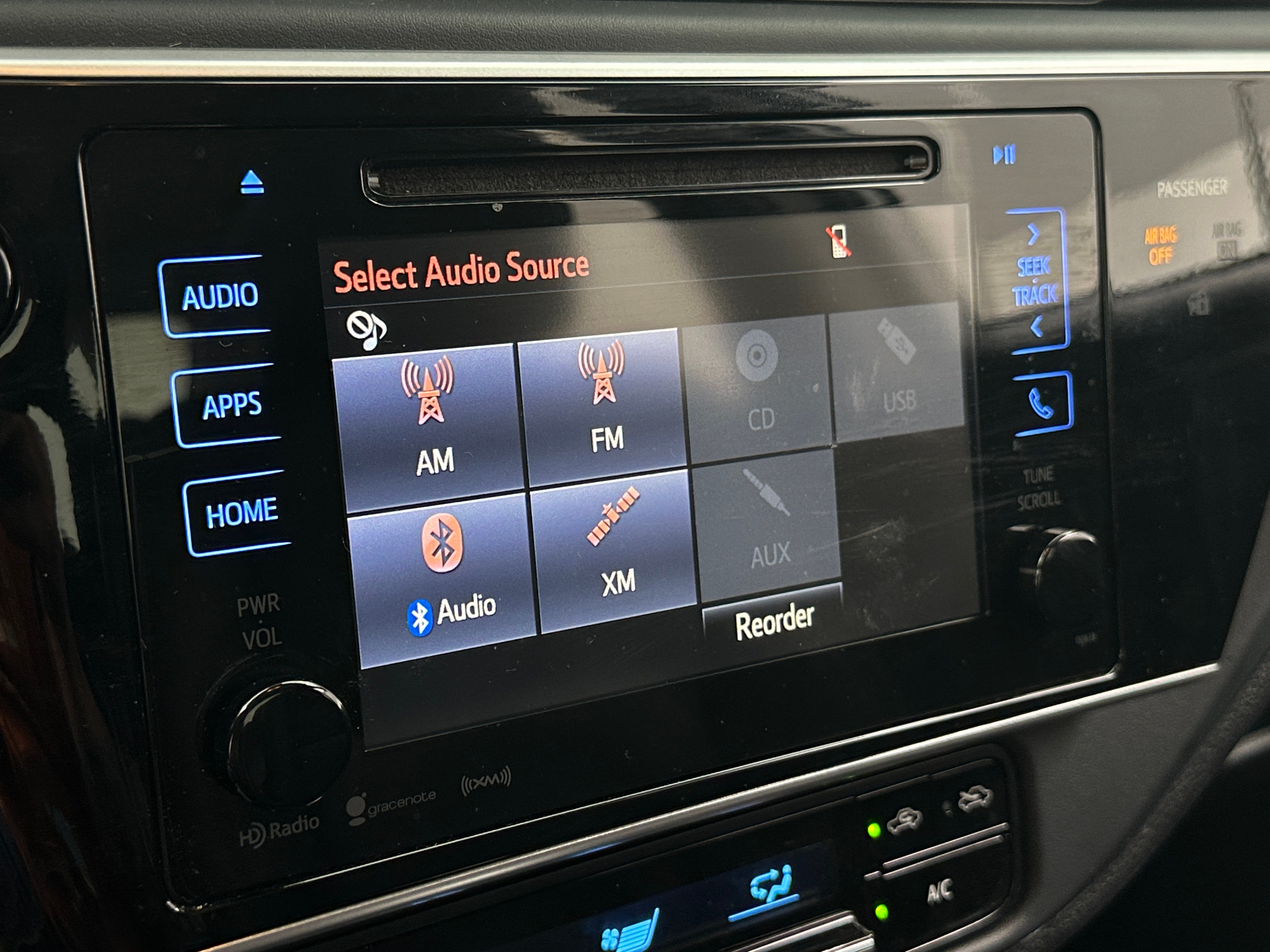 2017 Toyota Corolla XLE 4