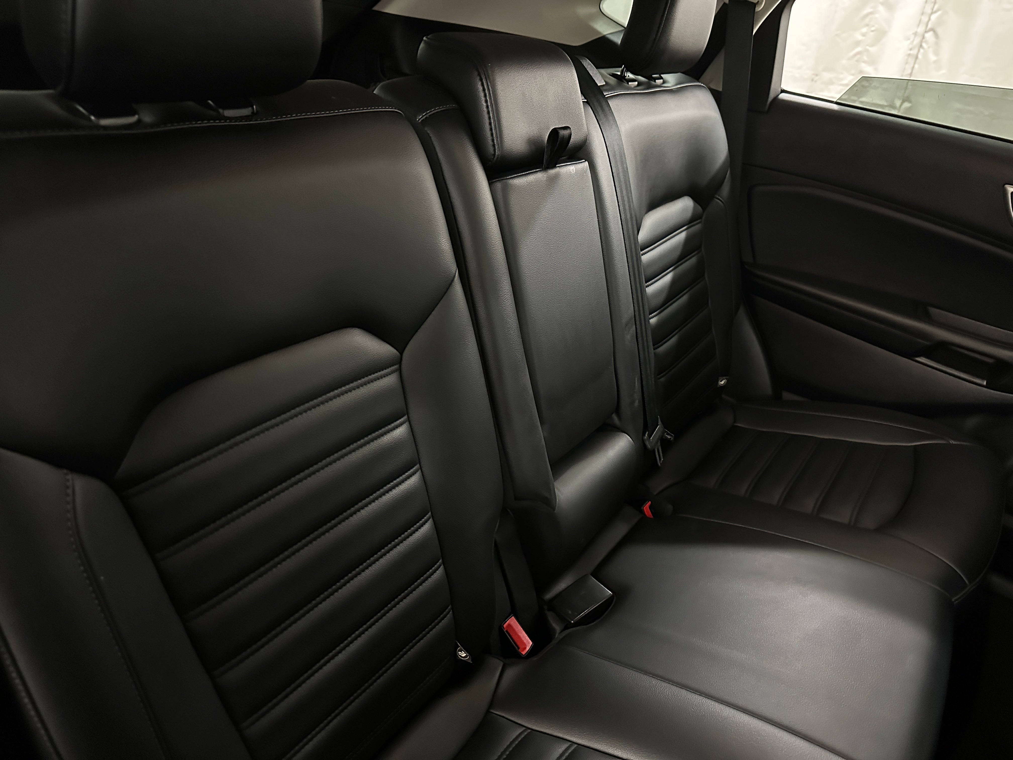 2022 Ford Edge SEL 5