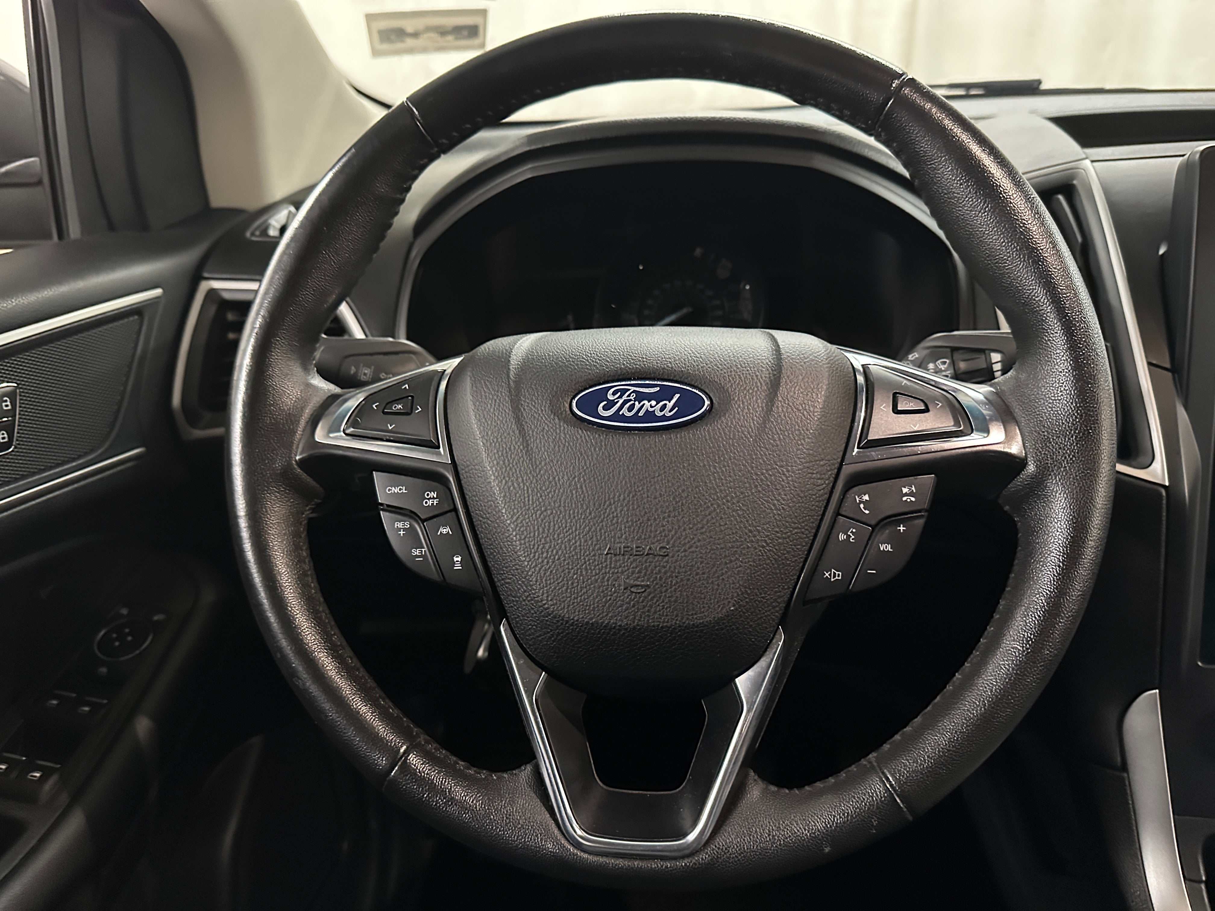 2022 Ford Edge SEL 4