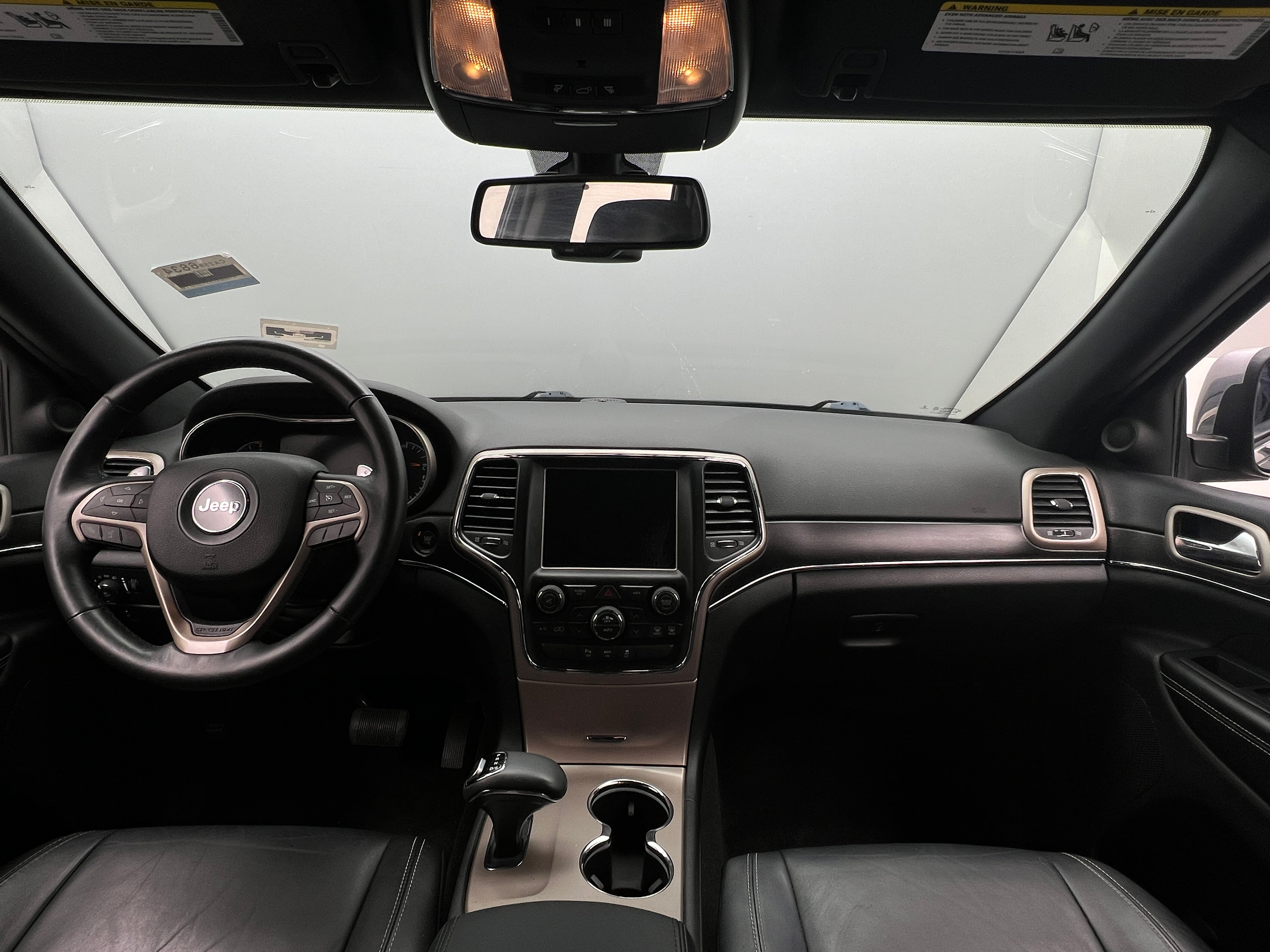2015 Jeep Grand Cherokee Limited Edition 2