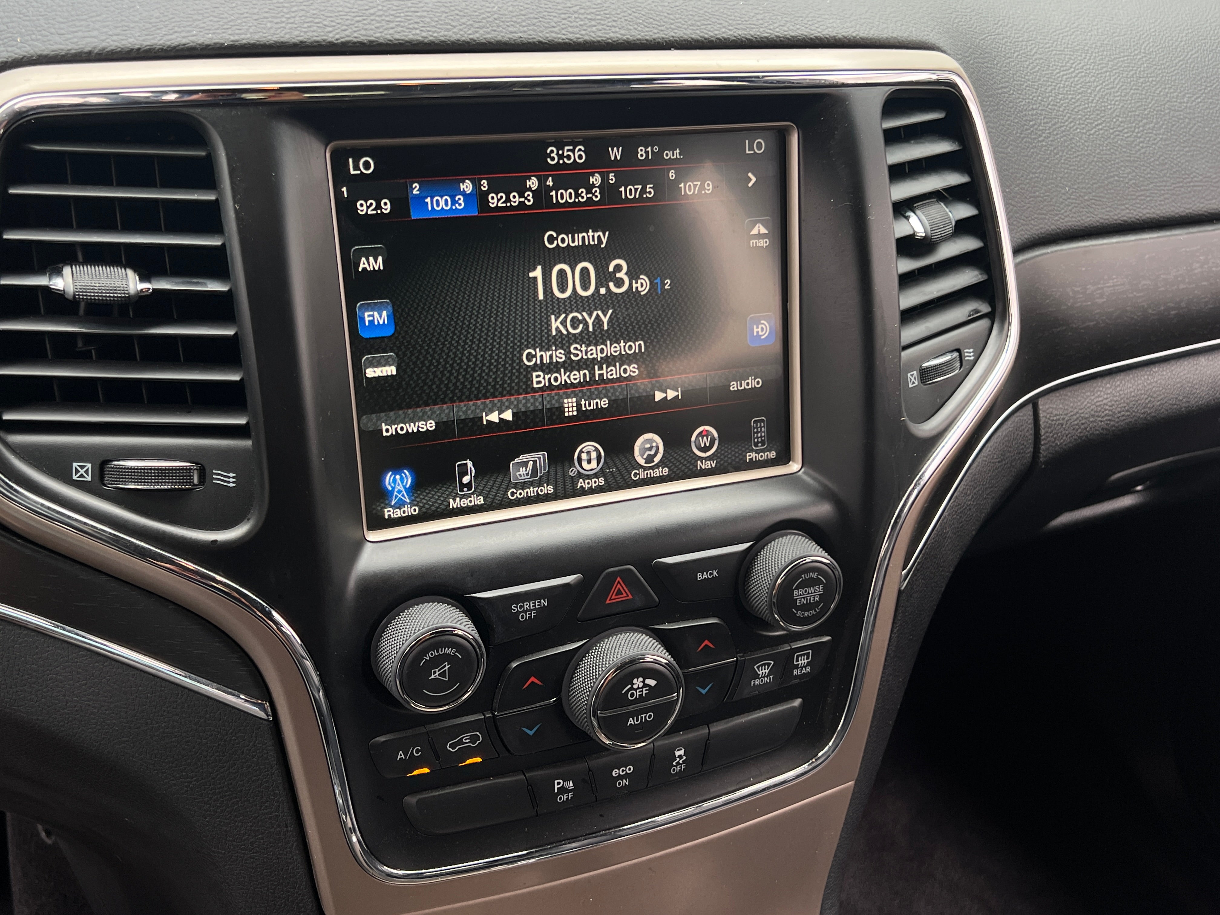 2015 Jeep Grand Cherokee Limited Edition 3