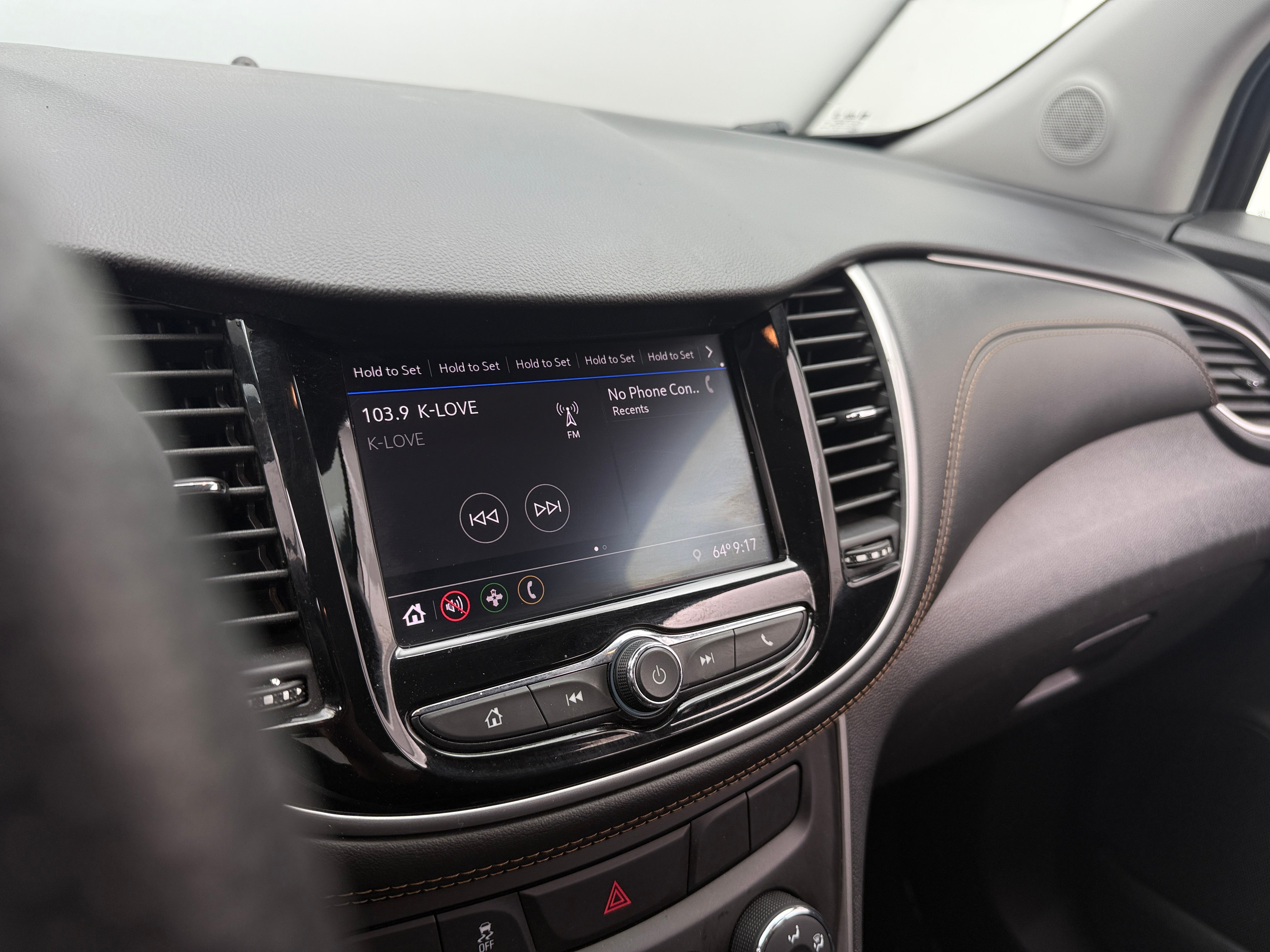2020 Chevrolet Trax LS 4