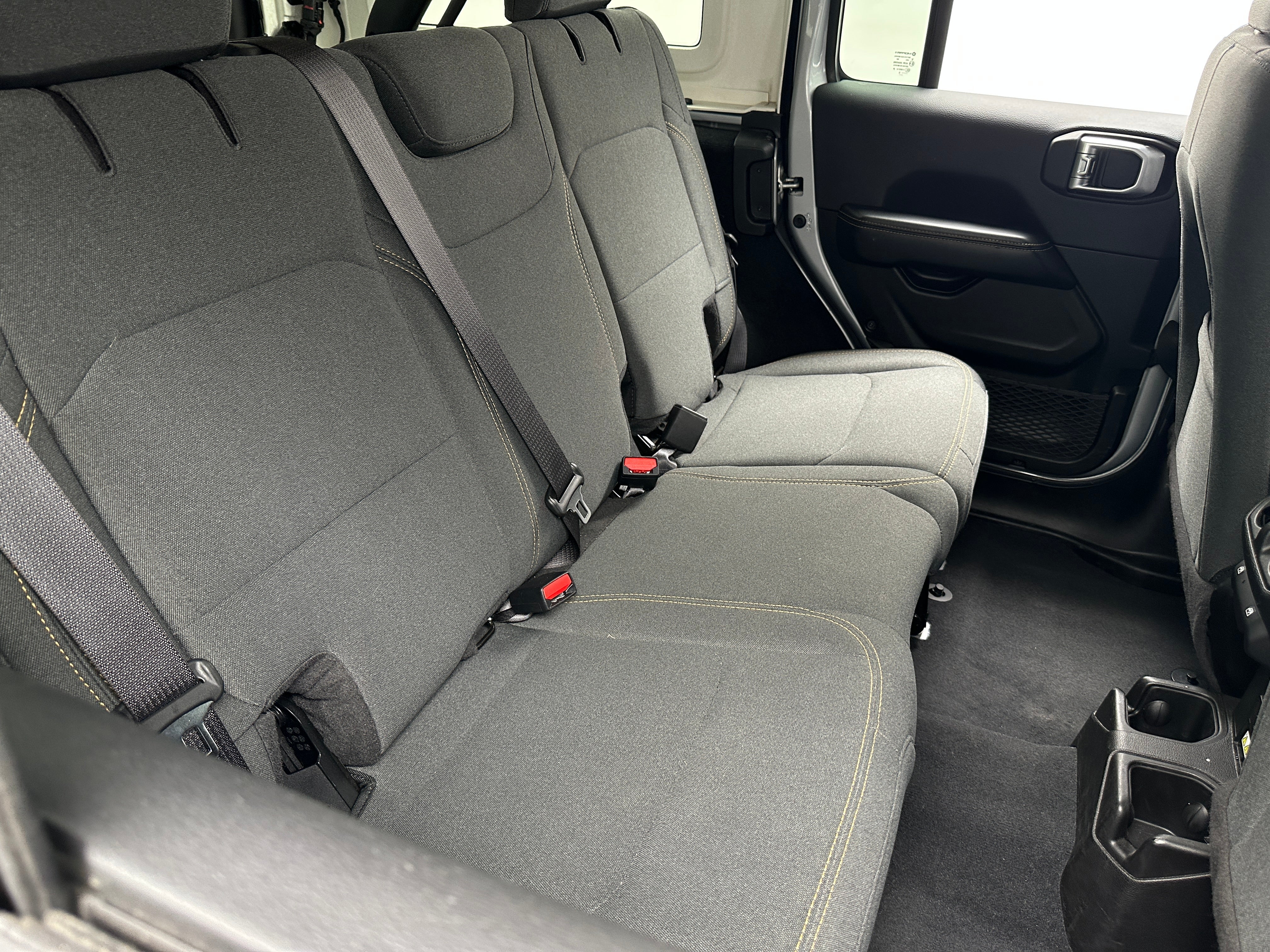 2024 Jeep Wrangler Sahara 6