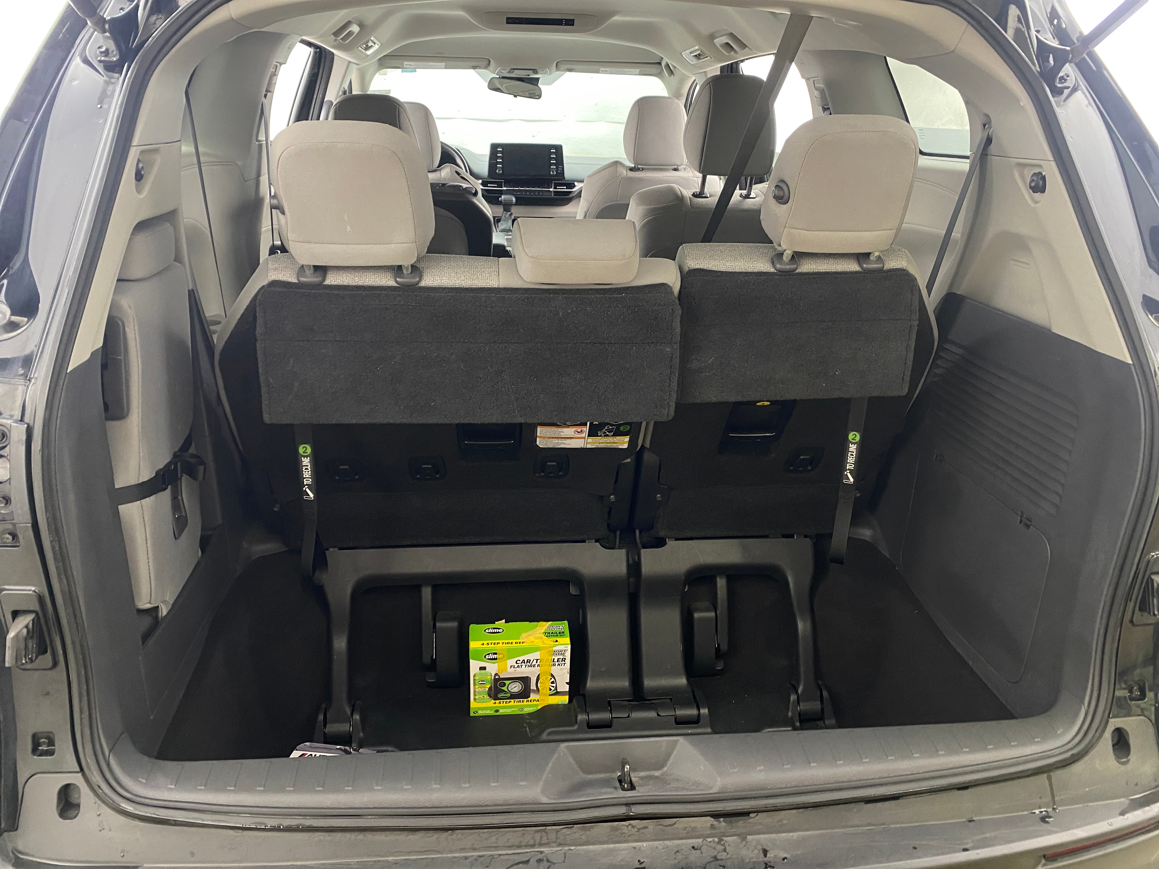 2022 Toyota Sienna LE 7