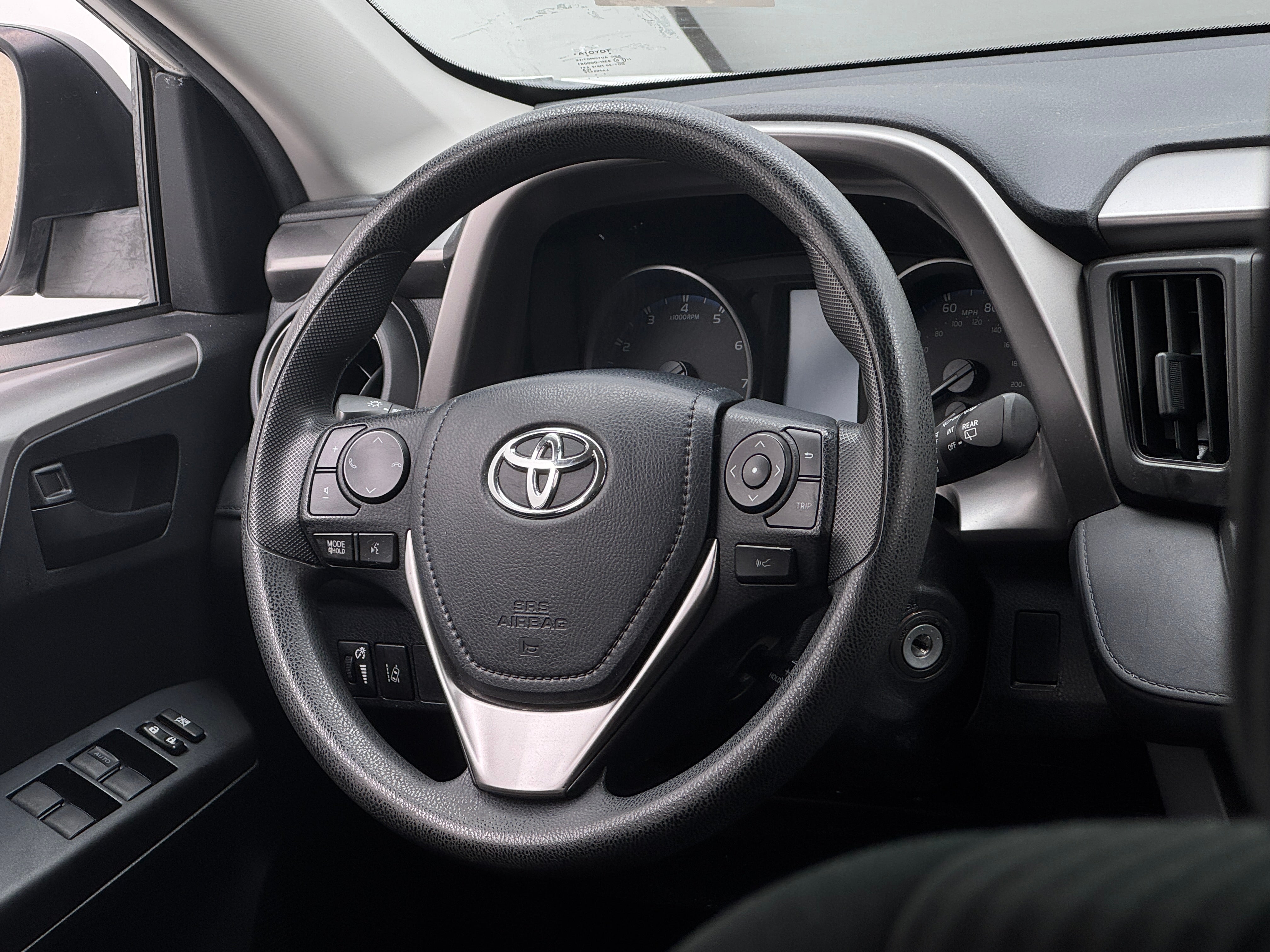2017 Toyota RAV4 LE 5